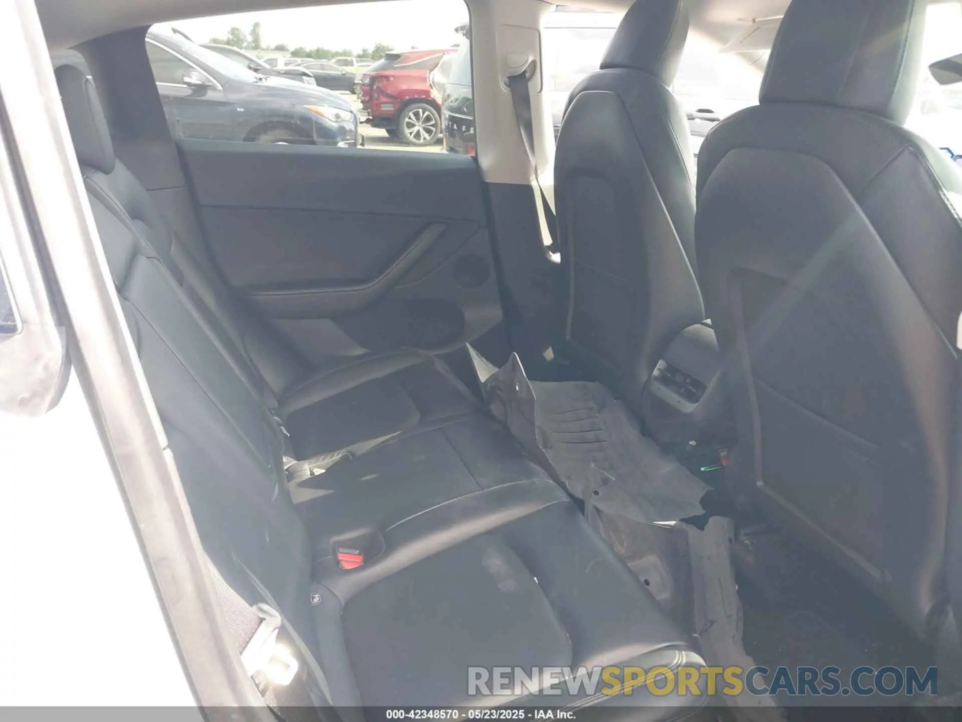 8 fotografías del automóvil dañado 5YJYGDEE9MF114967 TESLA MODEL Y 2021
