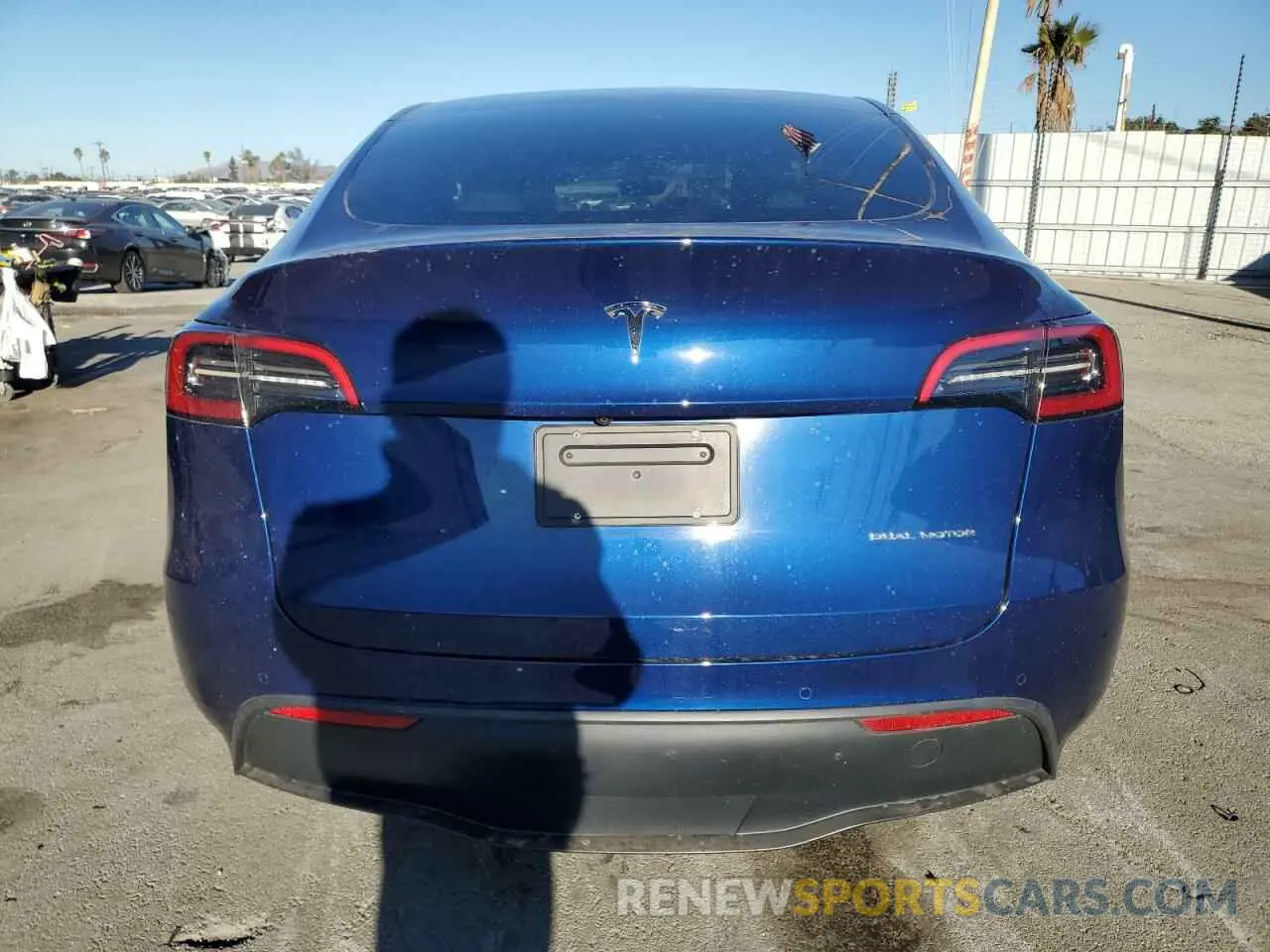 6 fotografías del automóvil dañado 5YJYGDEE9MF158144 TESLA MODEL Y 2021