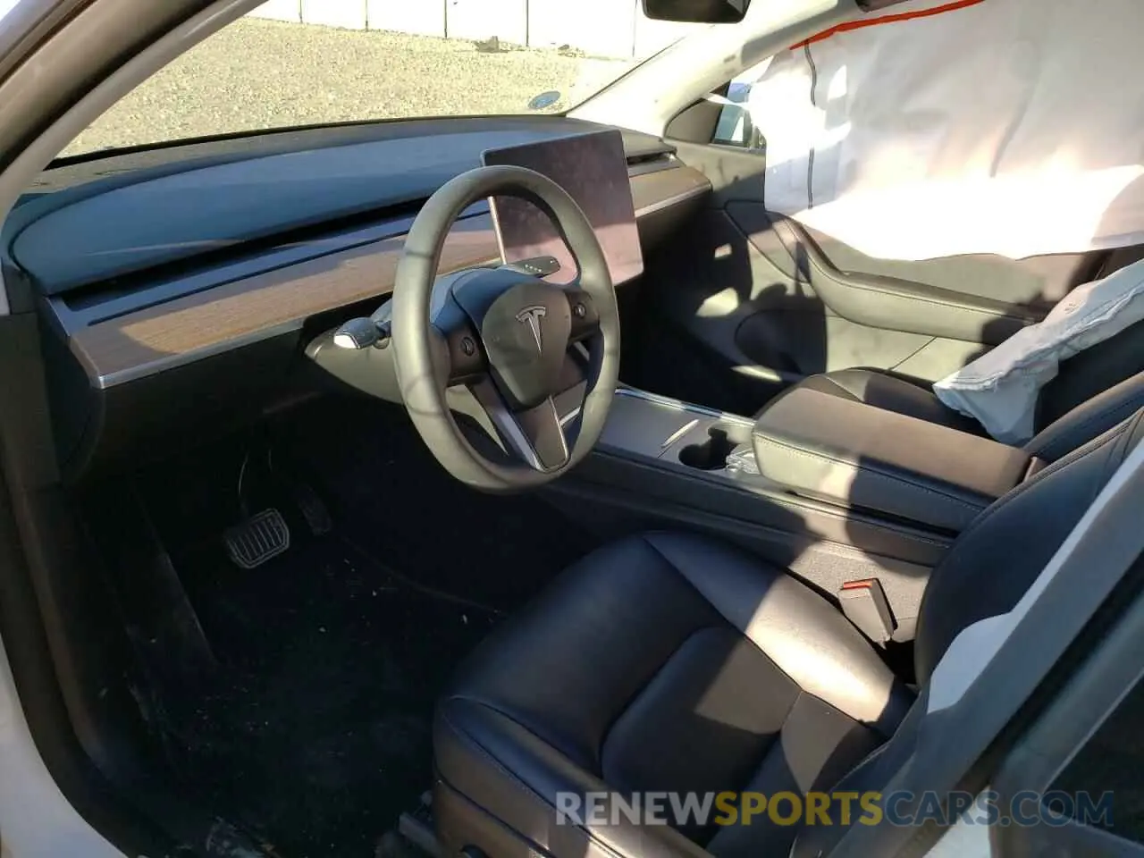 5 fotografías del automóvil dañado 5YJYGDEE9MF208301 TESLA MODEL Y 2021