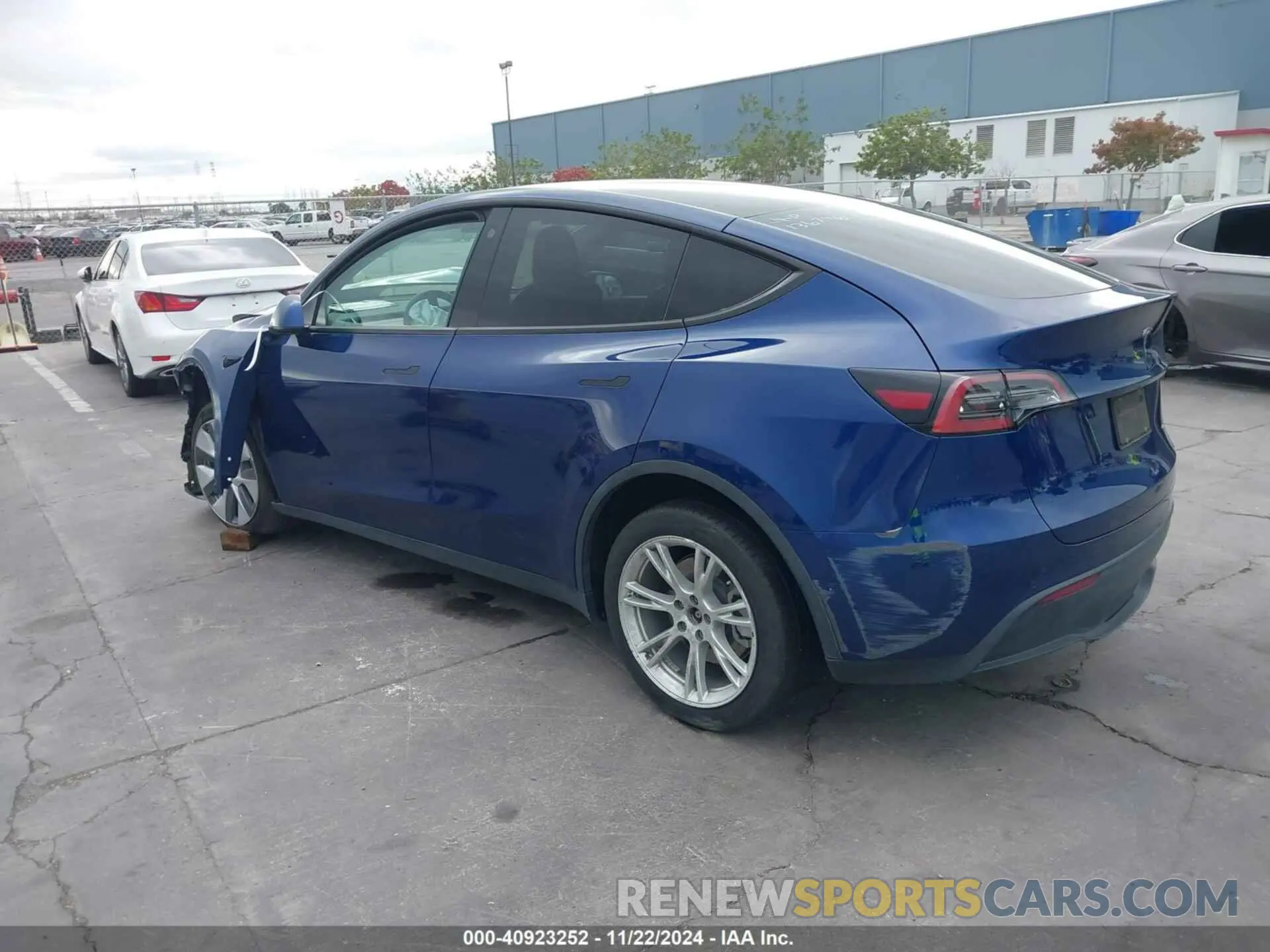 3 fotografías del automóvil dañado 5YJYGDEE9MF295956 TESLA MODEL Y 2021