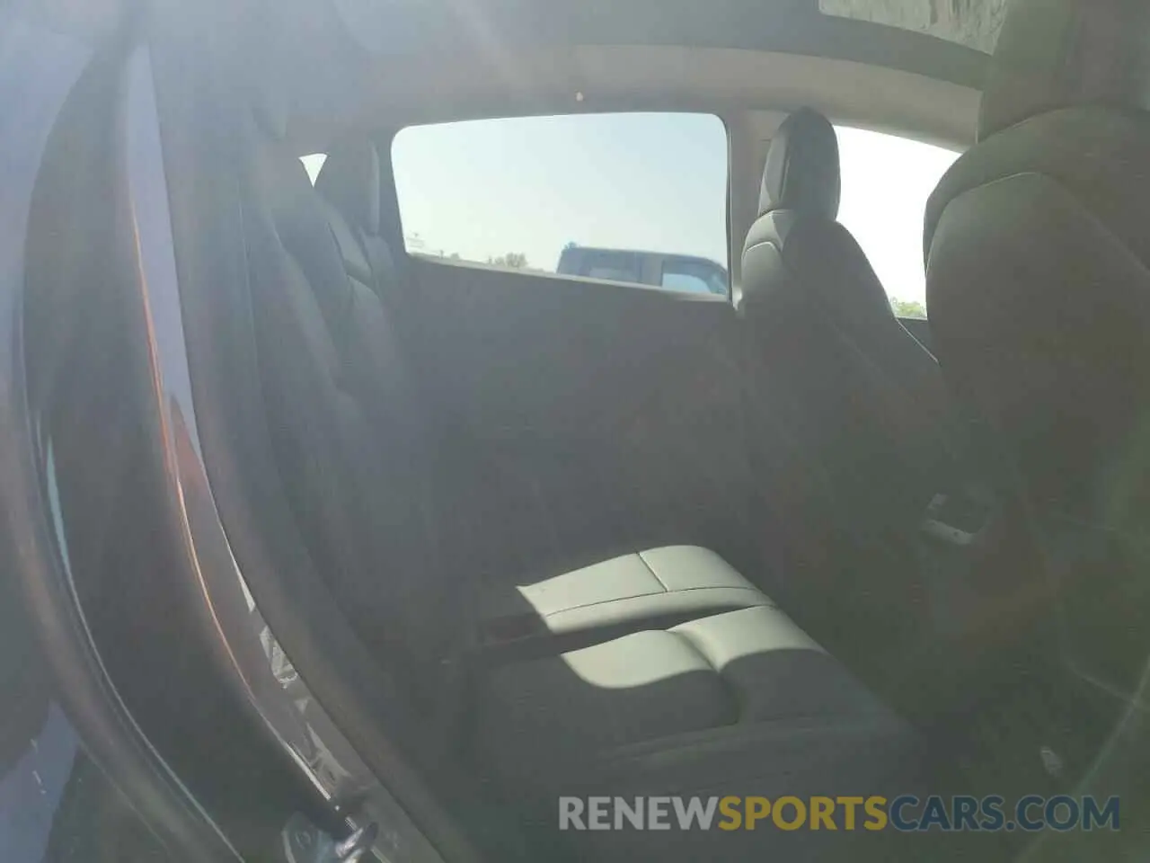 11 fotografías del automóvil dañado 5YJYGDEE9MF304607 TESLA MODEL Y 2021