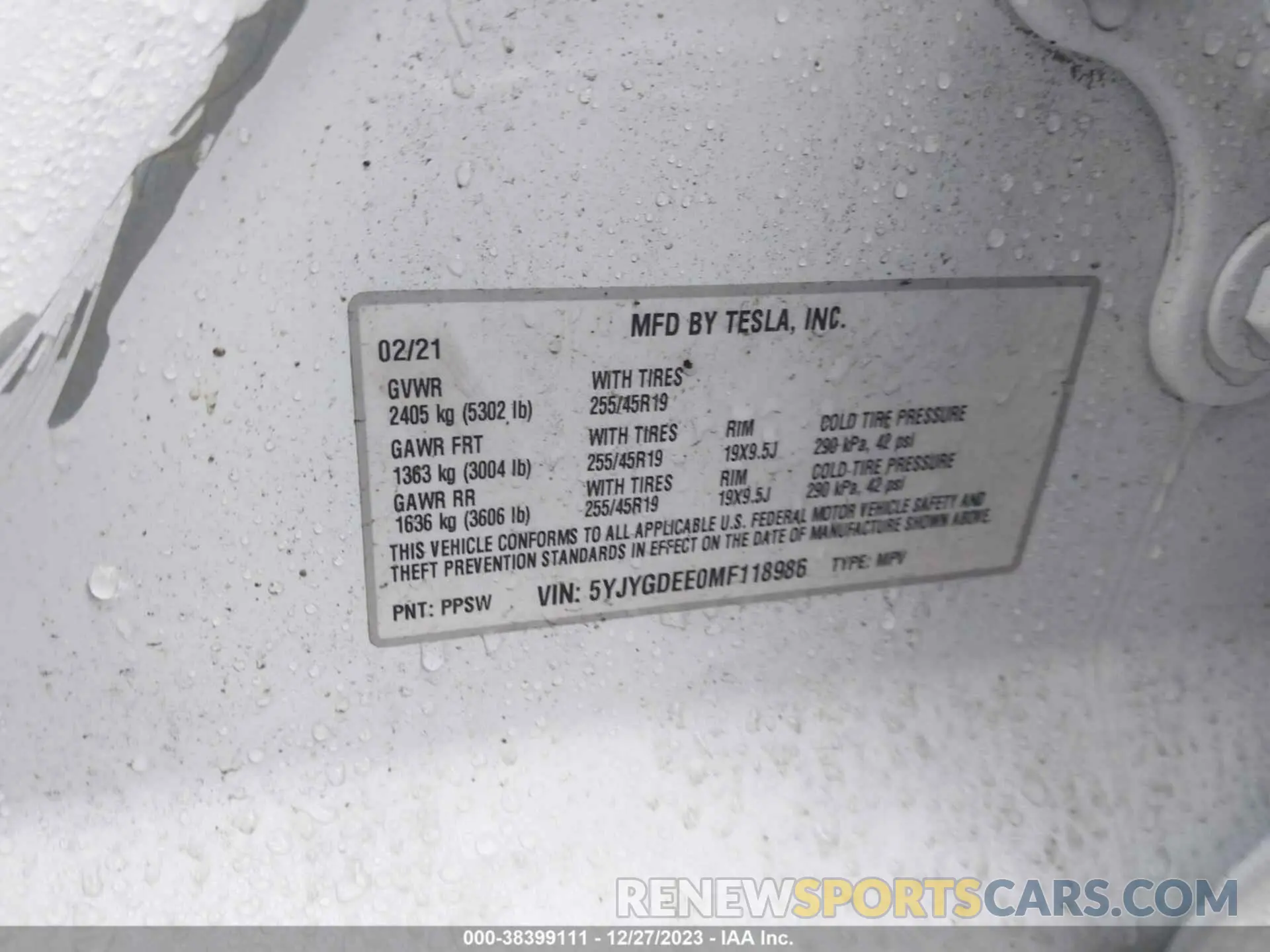 9 fotografías del automóvil dañado 5YJYGDEEOMF118986 TESLA MODEL Y 2021