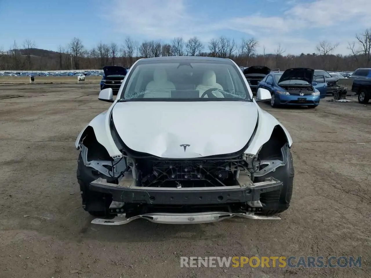 5 fotografías del automóvil dañado 5YJYGDEEXMF063219 TESLA MODEL Y 2021