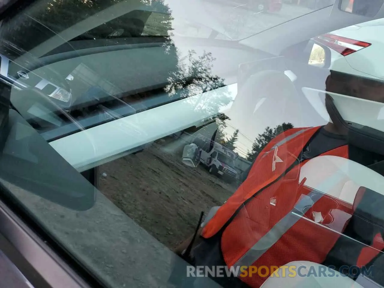 8 fotografías del automóvil dañado 5YJYGDEEXMF063270 TESLA MODEL Y 2021