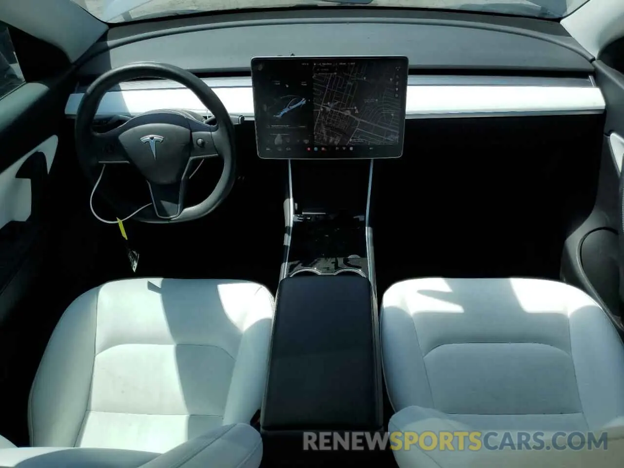 8 fotografías del automóvil dañado 5YJYGDEEXMF070154 TESLA MODEL Y 2021