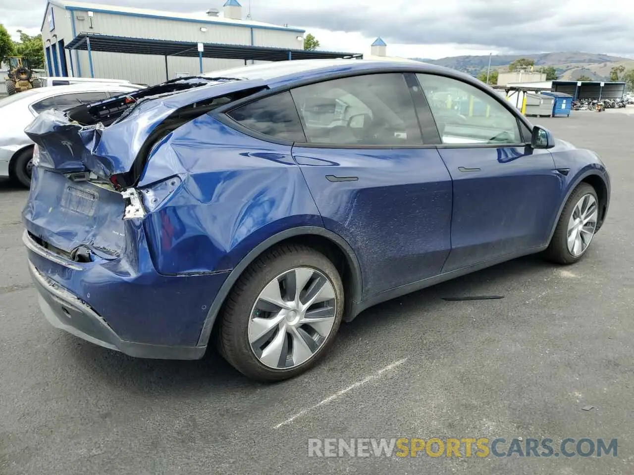 3 fotografías del automóvil dañado 5YJYGDEEXMF090050 TESLA MODEL Y 2021