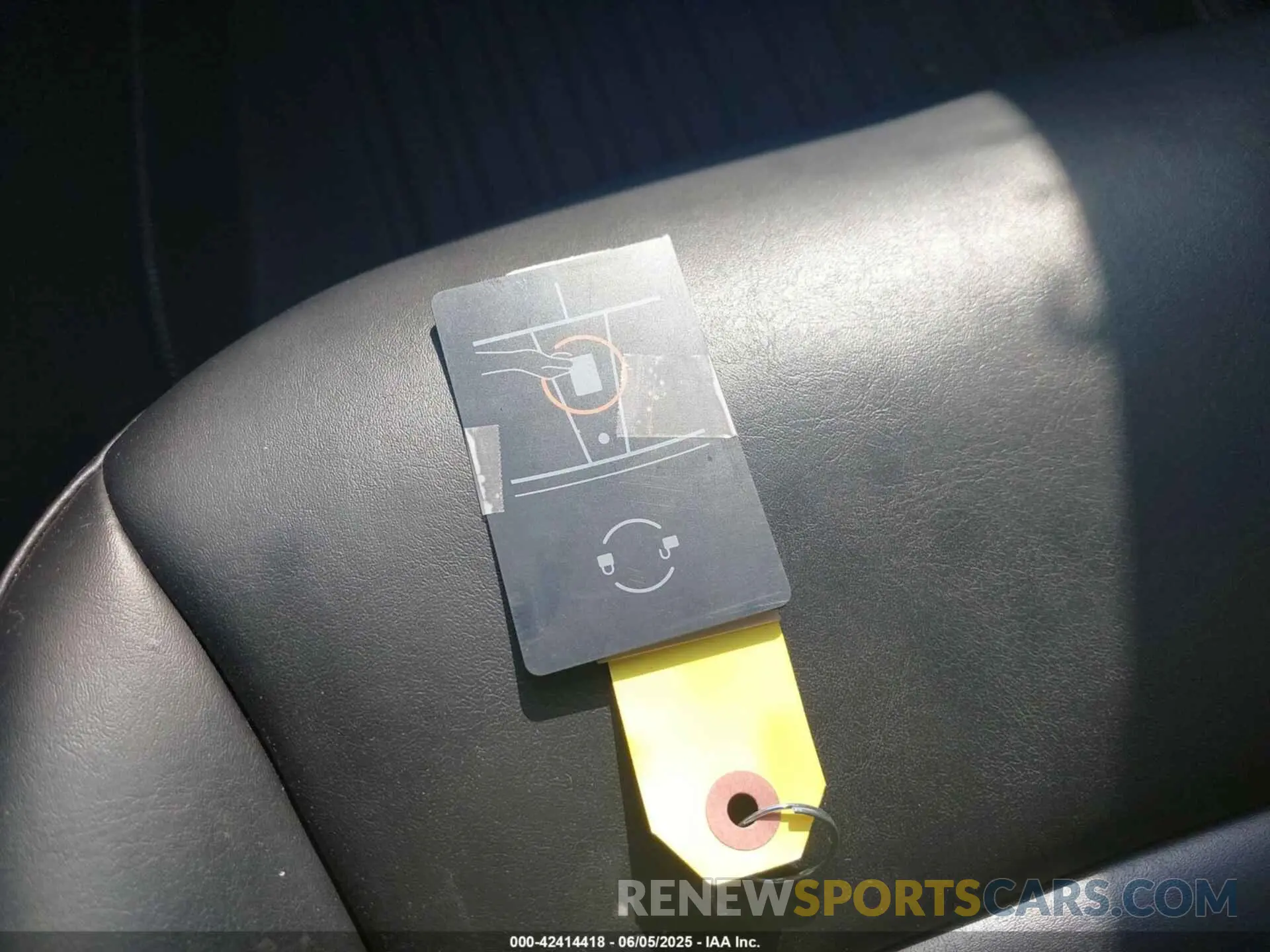 11 fotografías del automóvil dañado 5YJYGDEEXMF092431 TESLA MODEL Y 2021