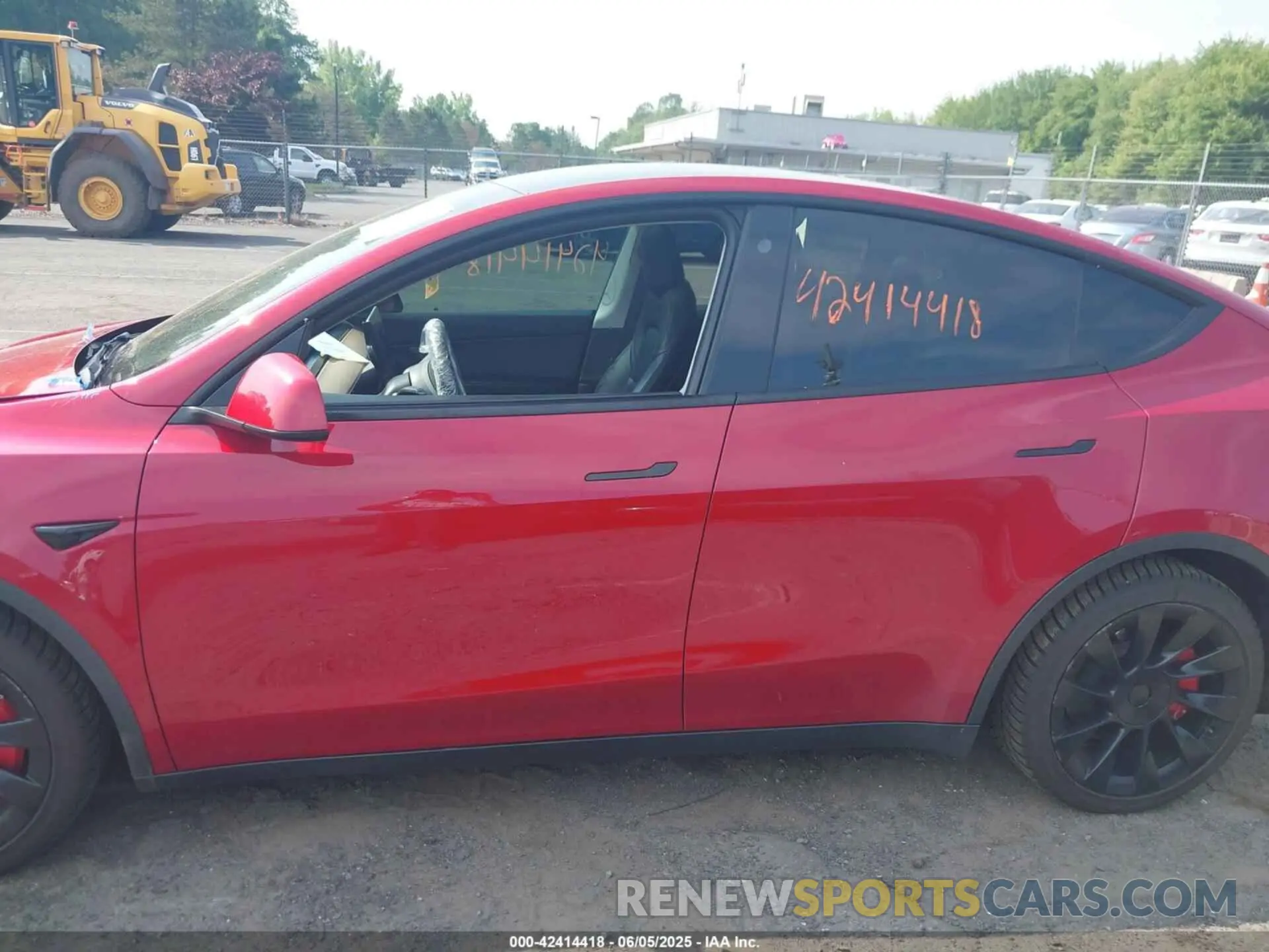 14 fotografías del automóvil dañado 5YJYGDEEXMF092431 TESLA MODEL Y 2021