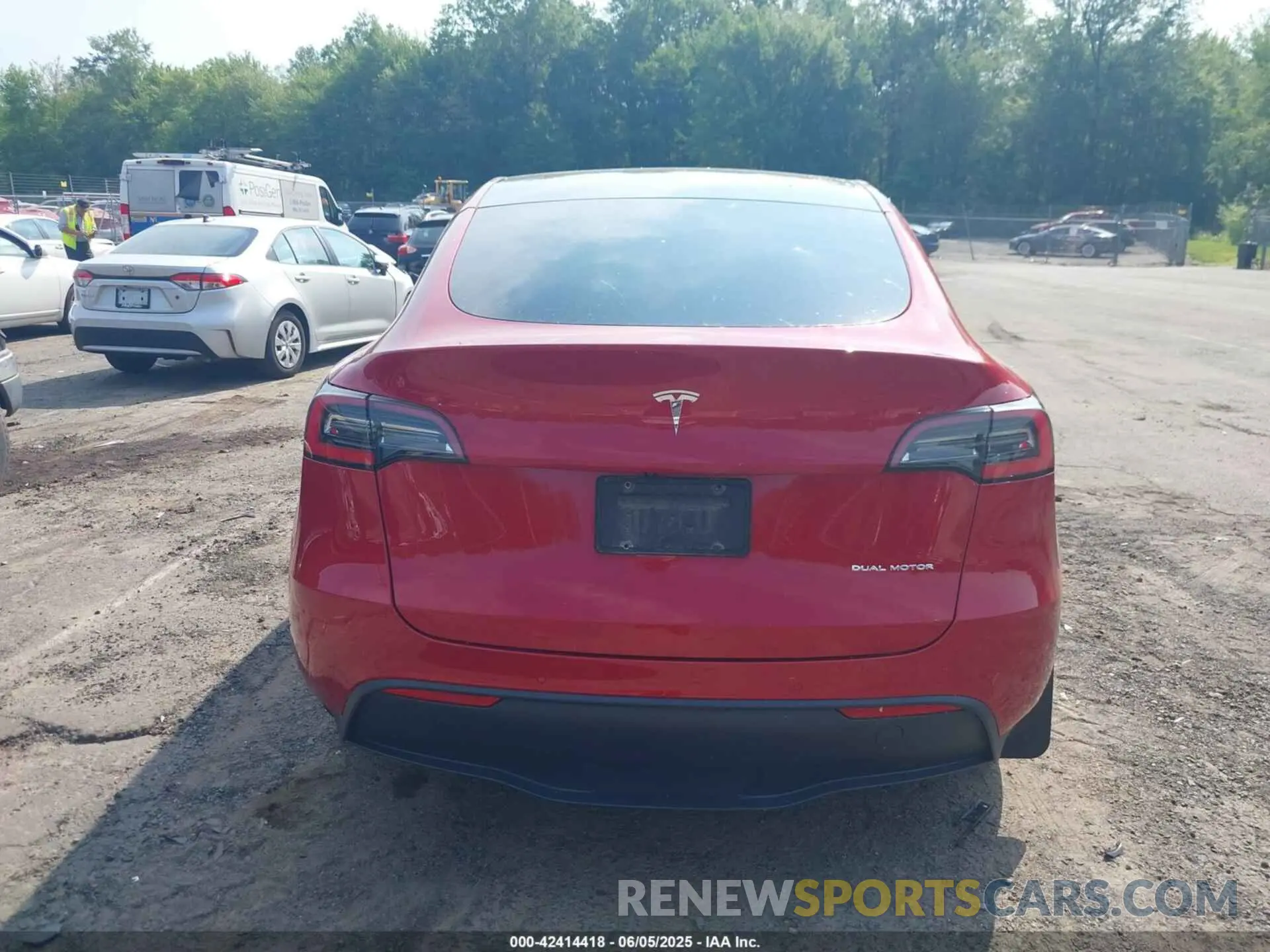16 fotografías del automóvil dañado 5YJYGDEEXMF092431 TESLA MODEL Y 2021
