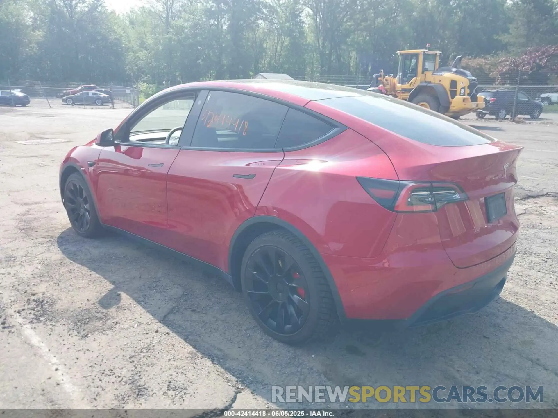 3 fotografías del automóvil dañado 5YJYGDEEXMF092431 TESLA MODEL Y 2021