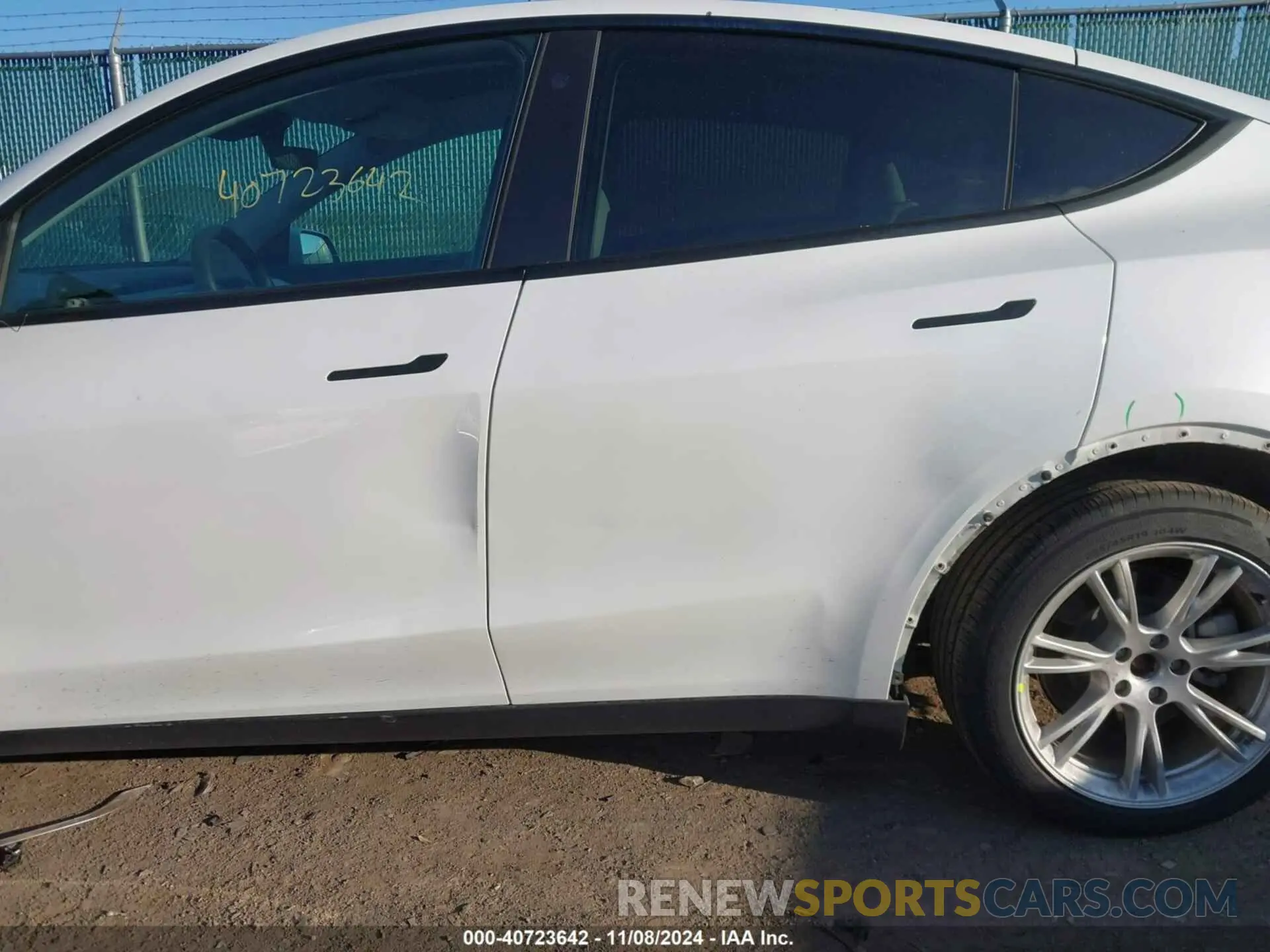 20 fotografías del automóvil dañado 5YJYGDEEXMF098665 TESLA MODEL Y 2021