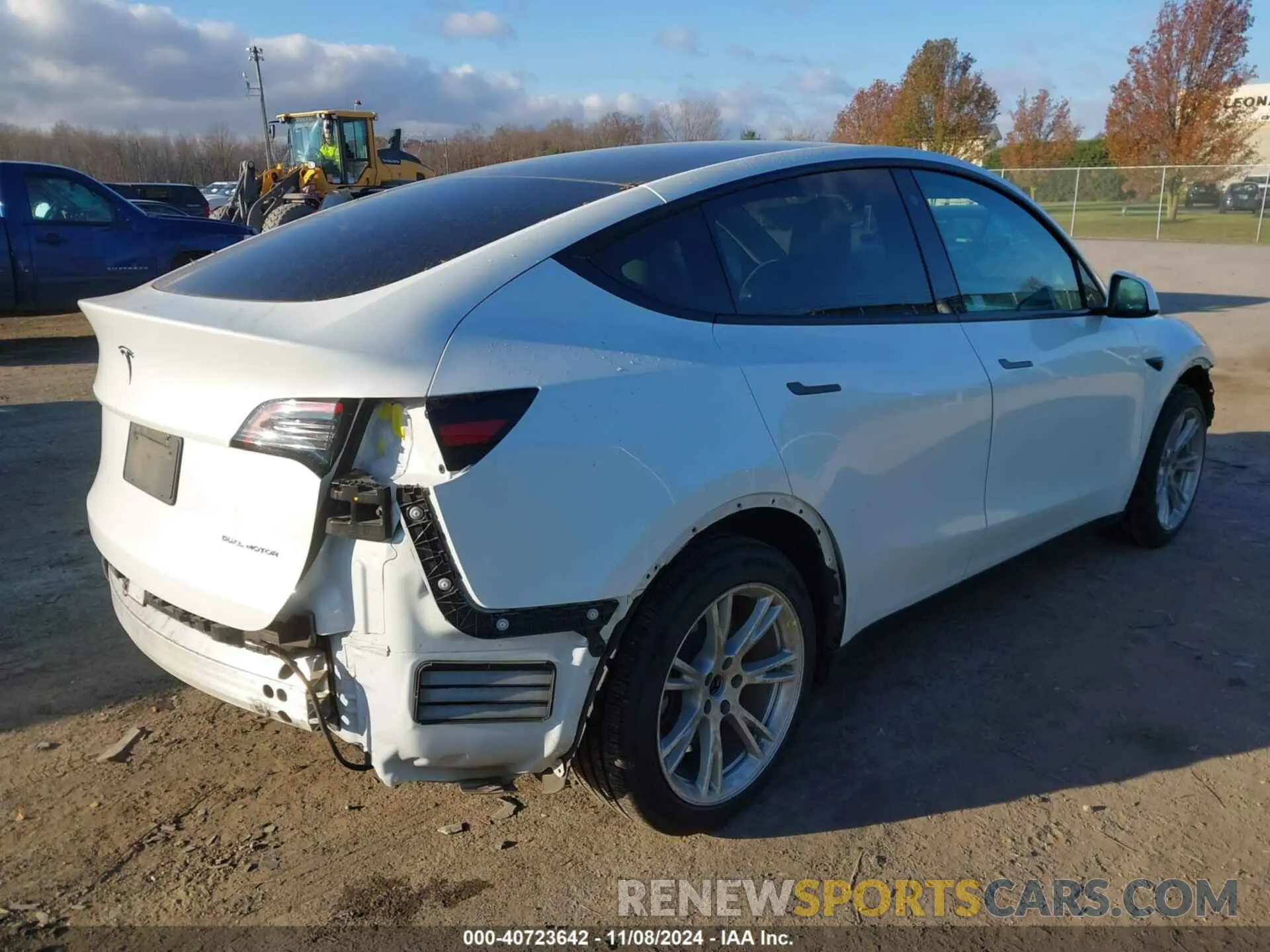 4 fotografías del automóvil dañado 5YJYGDEEXMF098665 TESLA MODEL Y 2021