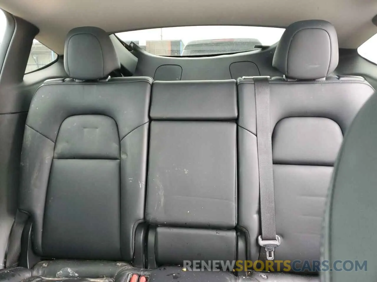 10 fotografías del automóvil dañado 5YJYGDEEXMF142180 TESLA MODEL Y 2021