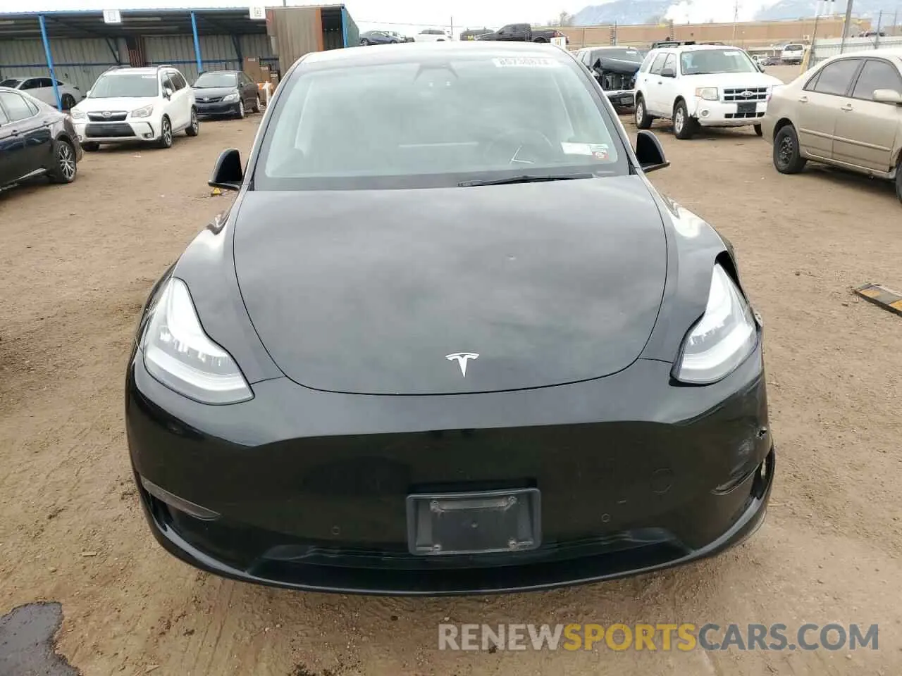 5 fotografías del automóvil dañado 5YJYGDEEXMF142180 TESLA MODEL Y 2021