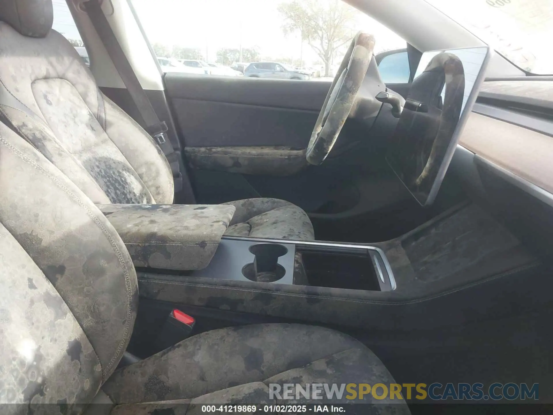 5 fotografías del automóvil dañado 5YJYGDEEXMF177317 TESLA MODEL Y 2021