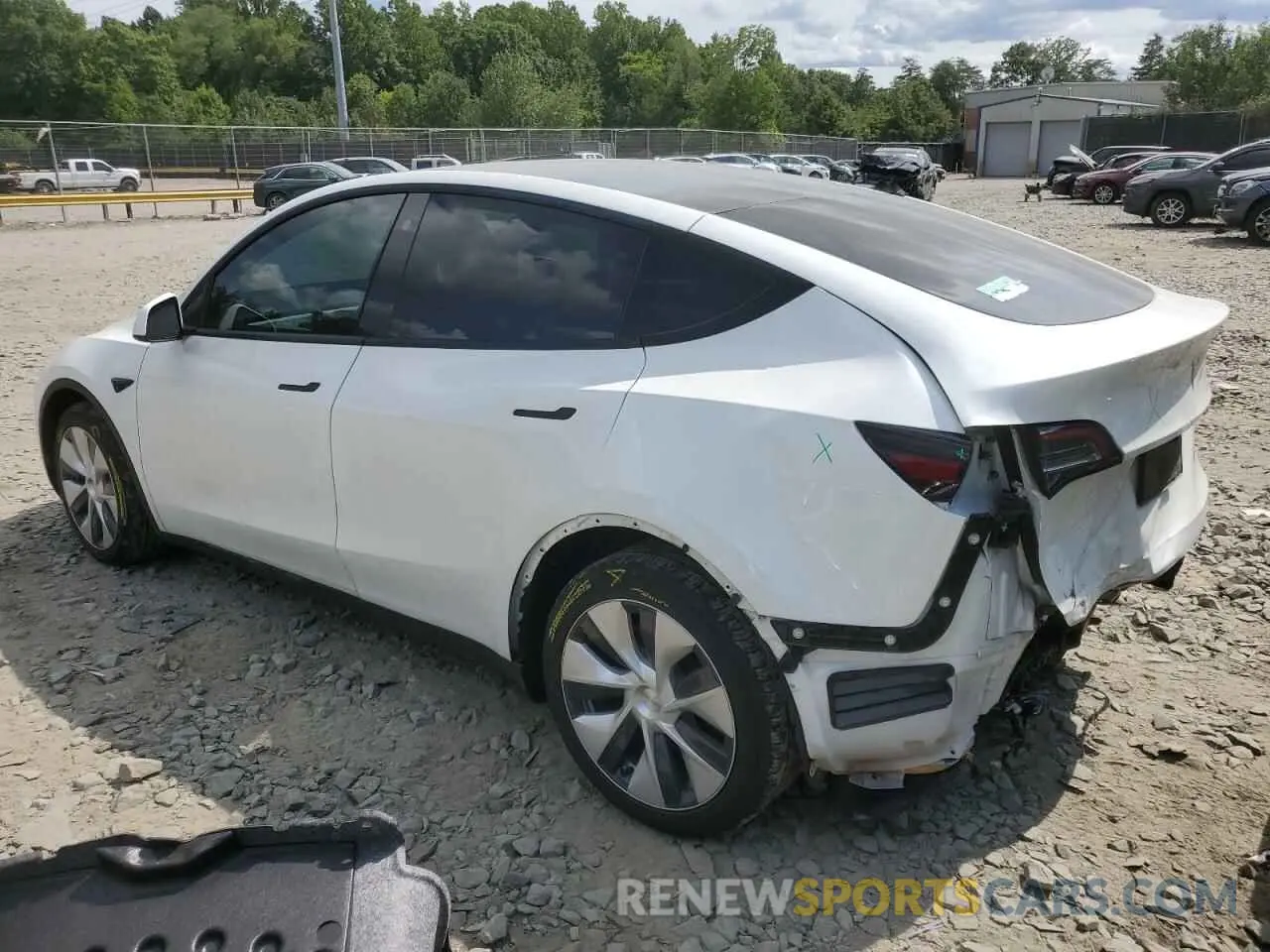2 fotografías del automóvil dañado 5YJYGDEEXMF200224 TESLA MODEL Y 2021