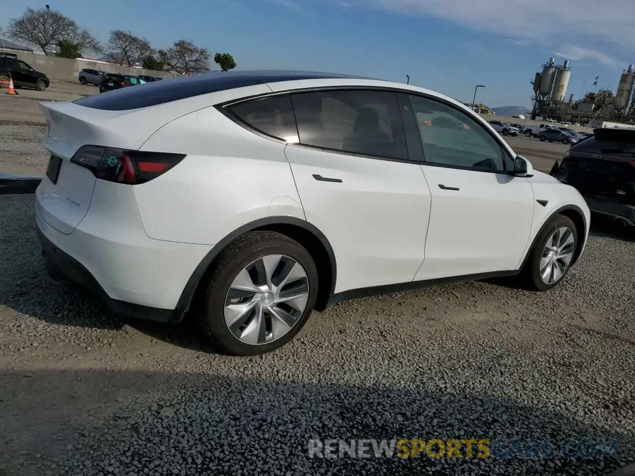 3 fotografías del automóvil dañado 5YJYGDEEXMF244899 TESLA MODEL Y 2021