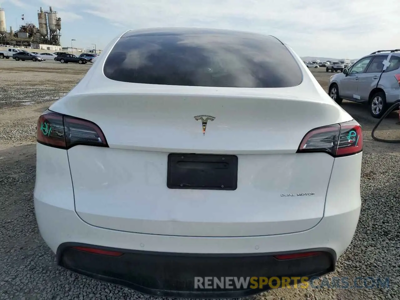 6 fotografías del automóvil dañado 5YJYGDEEXMF244899 TESLA MODEL Y 2021