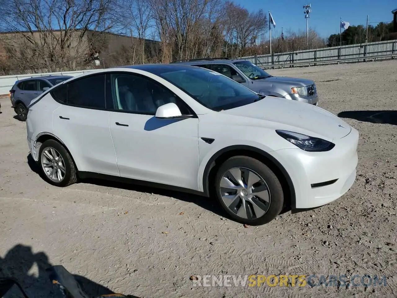 4 fotografías del automóvil dañado 5YJYGDEEXMF268491 TESLA MODEL Y 2021
