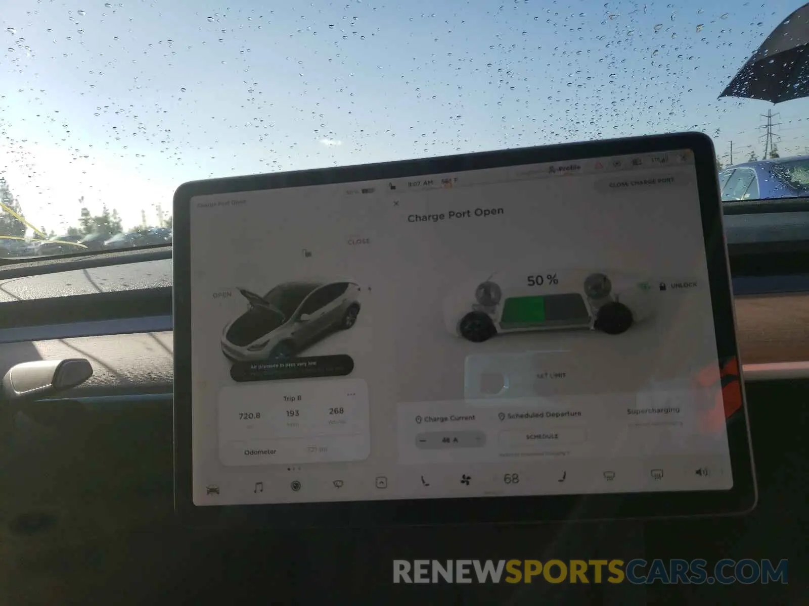 9 fotografías del automóvil dañado 5YJYGDEEXMF273481 TESLA MODEL Y 2021