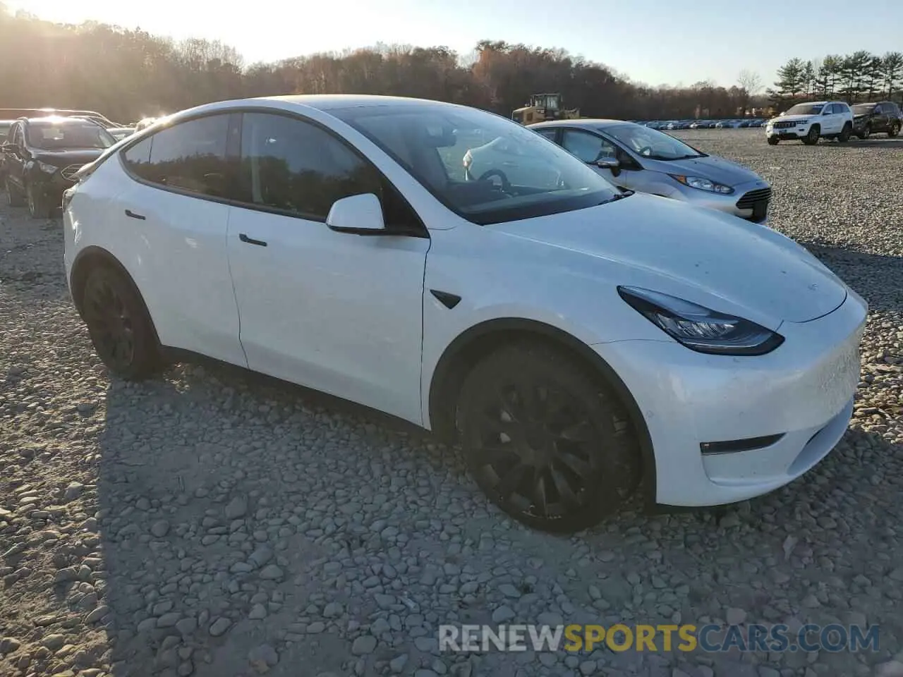 4 fotografías del automóvil dañado 5YJYGDEEXMF286621 TESLA MODEL Y 2021