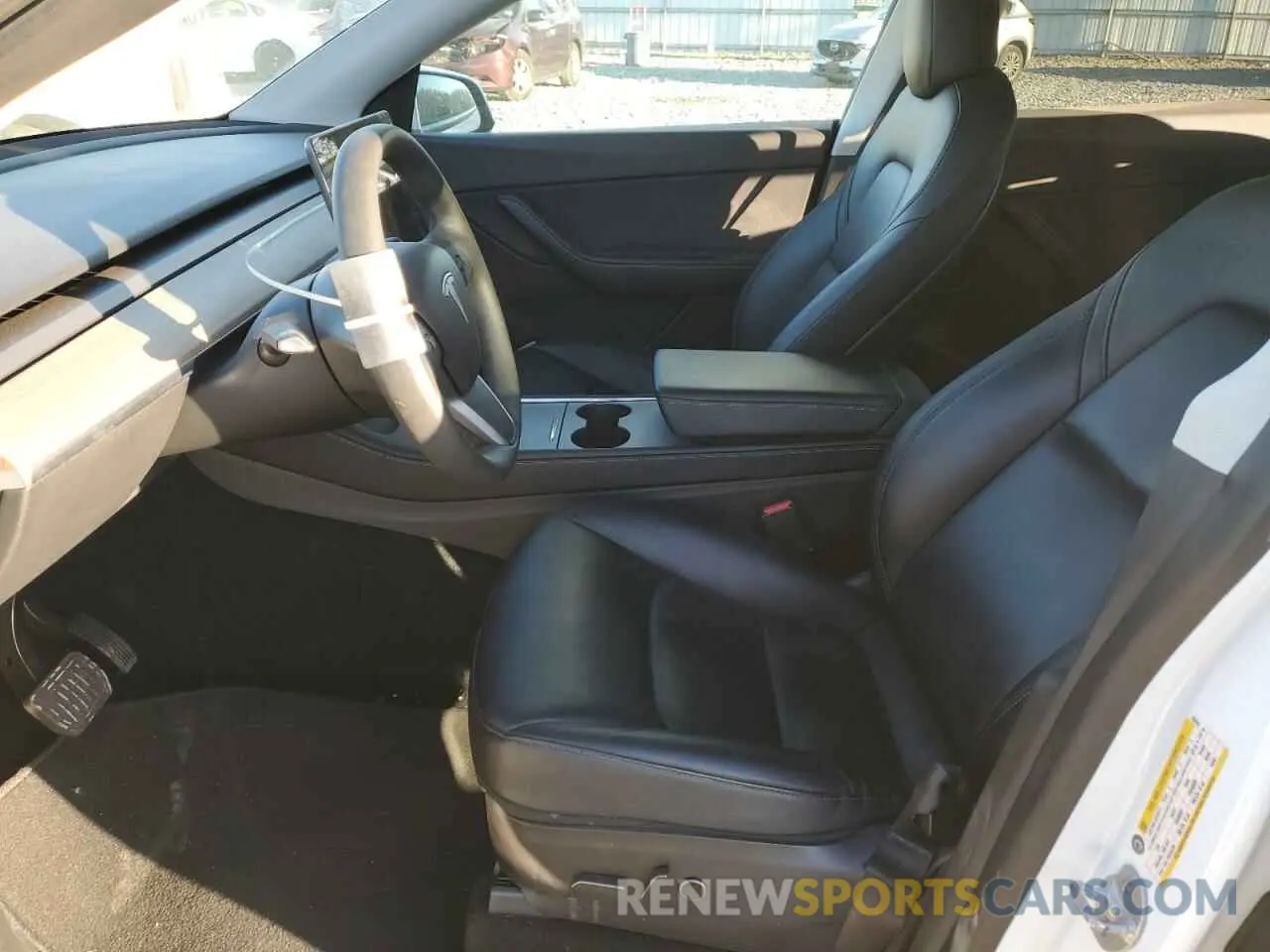 7 fotografías del automóvil dañado 5YJYGDEEXMF286621 TESLA MODEL Y 2021