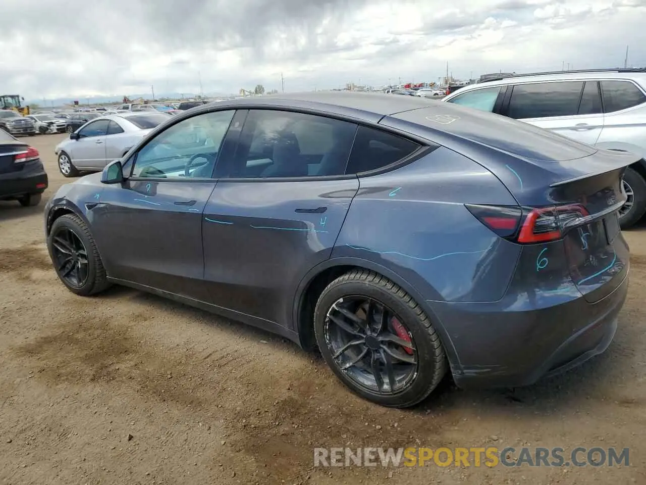 2 fotografías del automóvil dañado 5YJYGDEF0MF137692 TESLA MODEL Y 2021