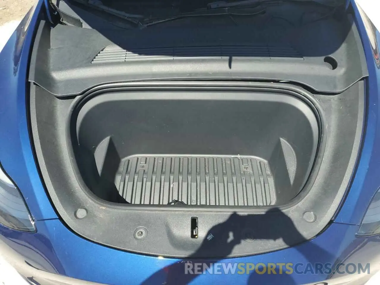 11 fotografías del automóvil dañado 5YJYGDEF0MF243544 TESLA MODEL Y 2021