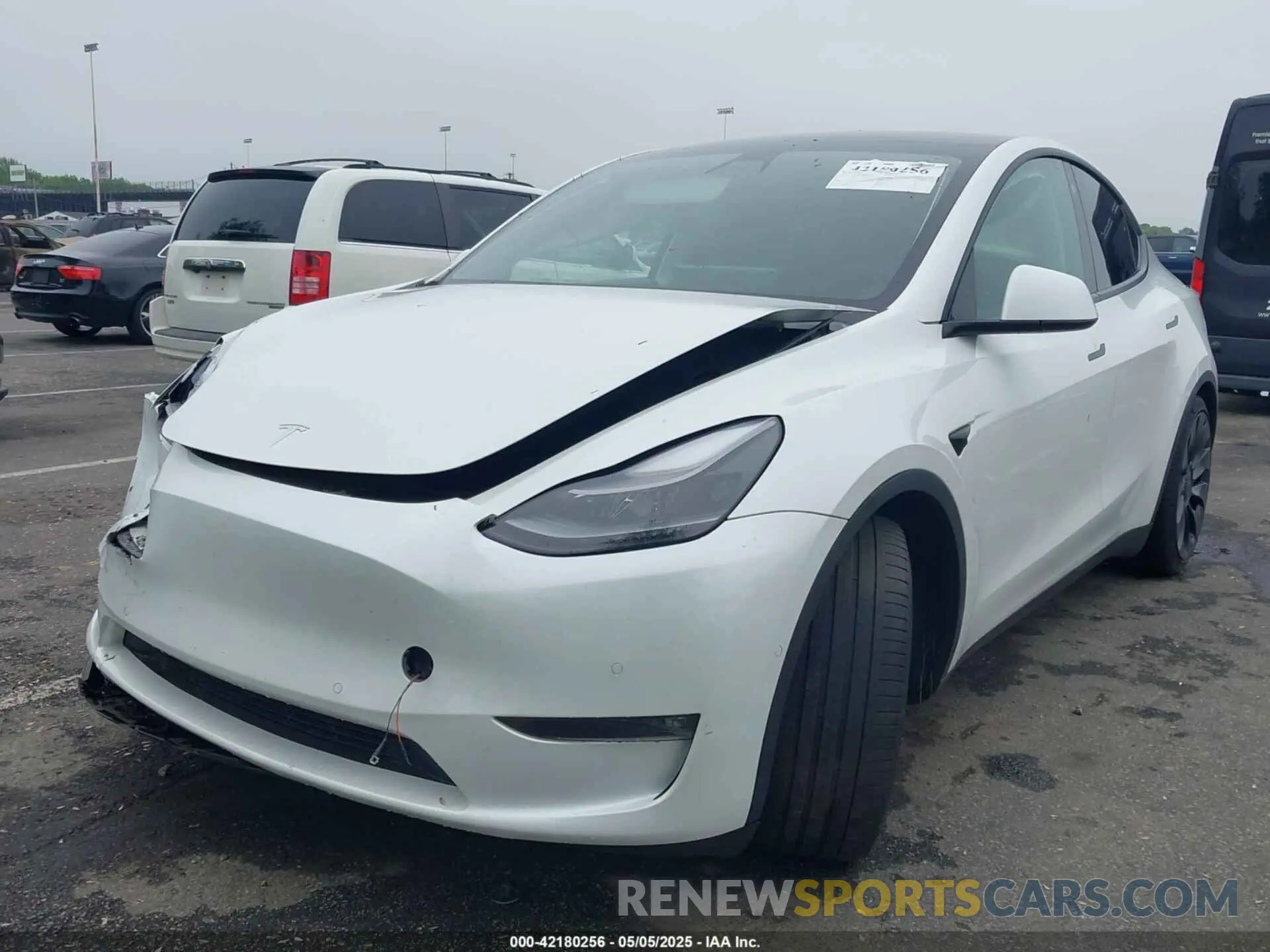 2 fotografías del automóvil dañado 5YJYGDEF1MF251359 TESLA MODEL Y 2021