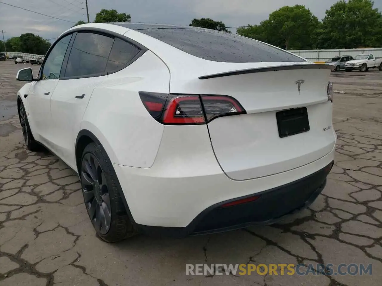 3 fotografías del automóvil dañado 5YJYGDEF2MF124460 TESLA MODEL Y 2021