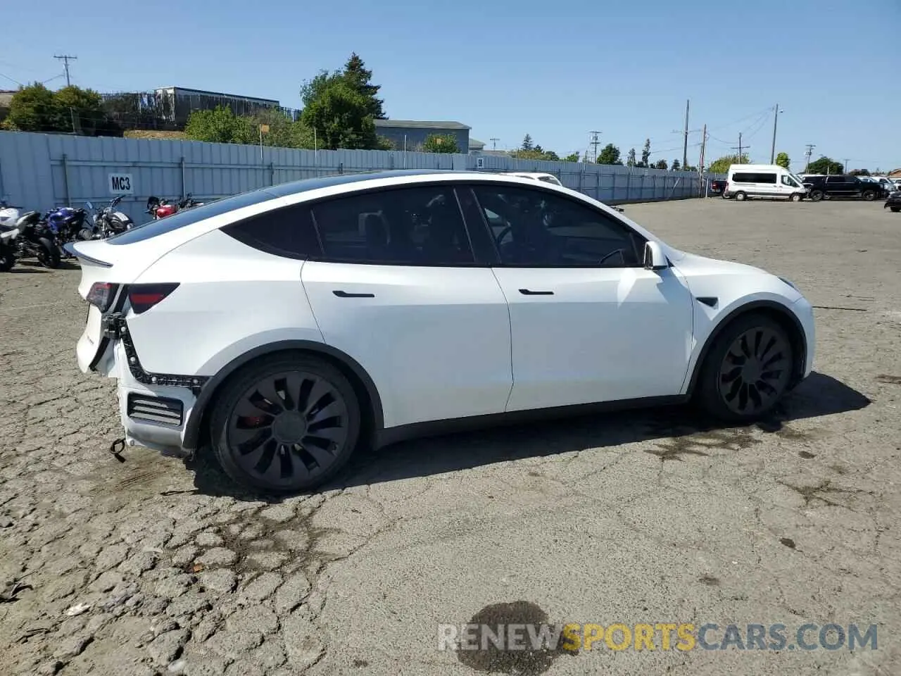 3 fotografías del automóvil dañado 5YJYGDEF2MF277467 TESLA MODEL Y 2021