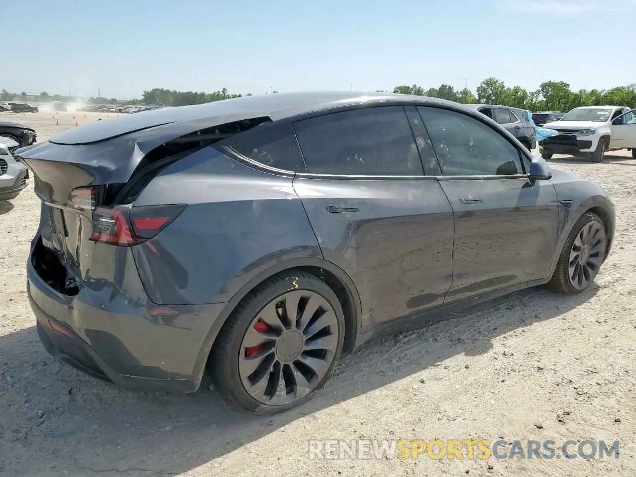 3 fotografías del automóvil dañado 5YJYGDEF3MF215835 TESLA MODEL Y 2021