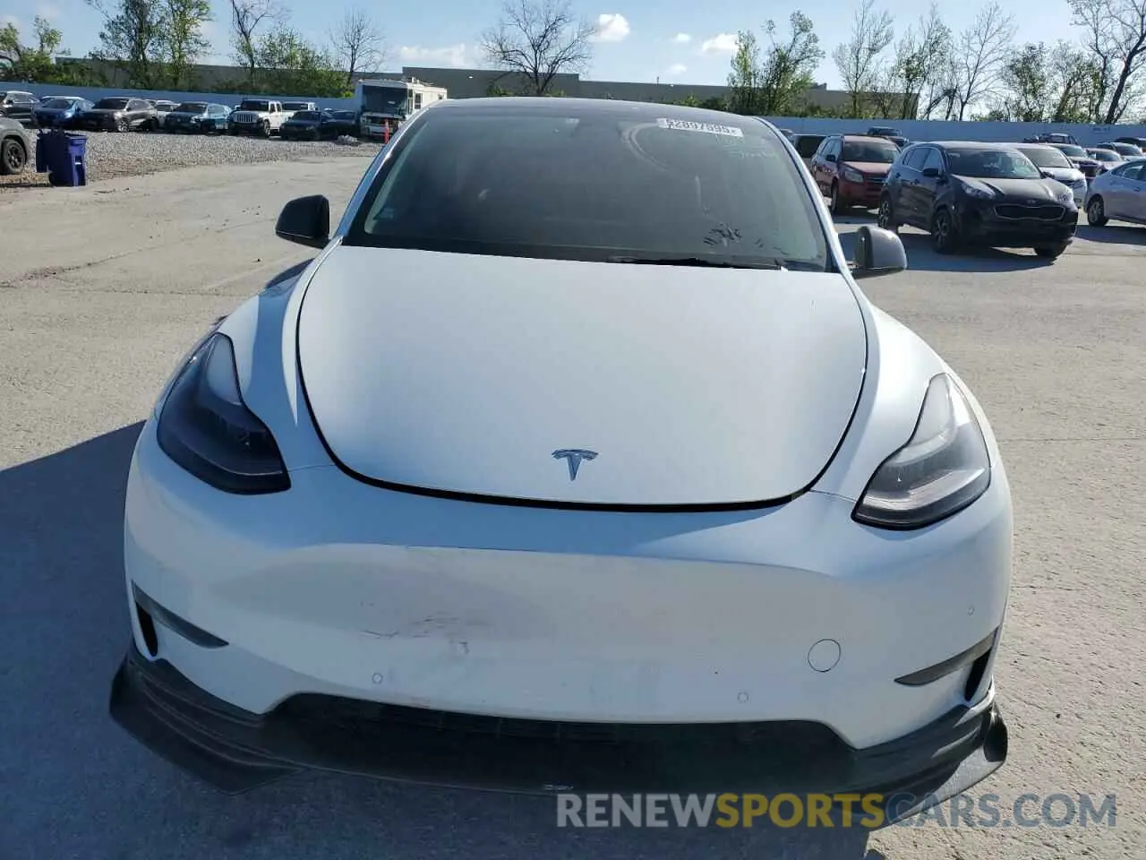 5 fotografías del automóvil dañado 5YJYGDEF3MF262878 TESLA MODEL Y 2021
