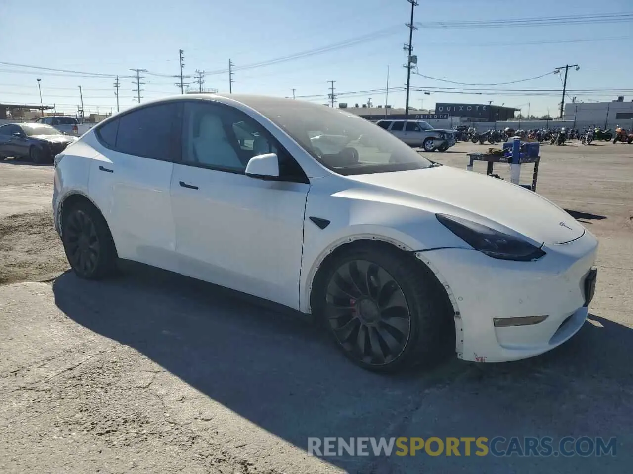 4 fotografías del automóvil dañado 5YJYGDEF4MF211602 TESLA MODEL Y 2021