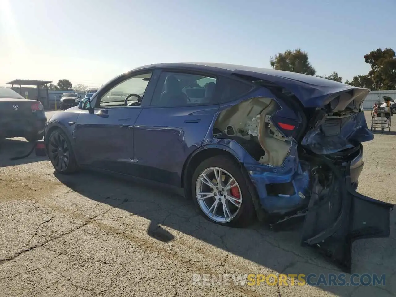 2 fotografías del automóvil dañado 5YJYGDEF4MF298255 TESLA MODEL Y 2021
