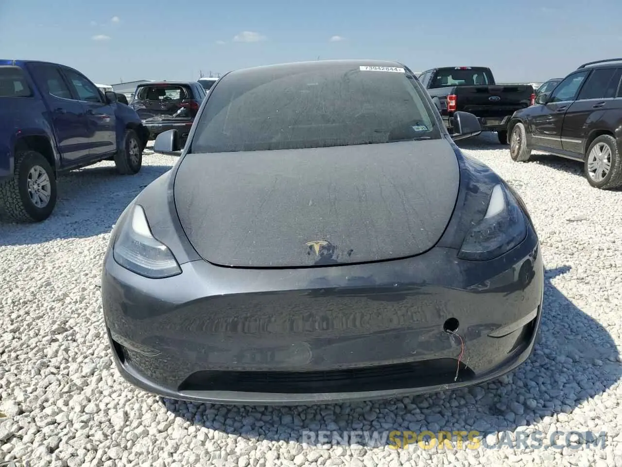 5 fotografías del automóvil dañado 5YJYGDEF5MF268830 TESLA MODEL Y 2021