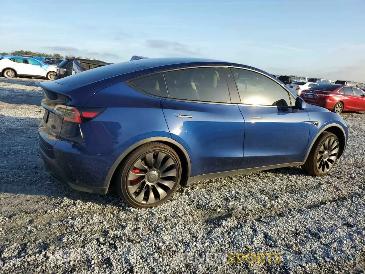 3 fotografías del automóvil dañado 5YJYGDEF6MF072850 TESLA MODEL Y 2021