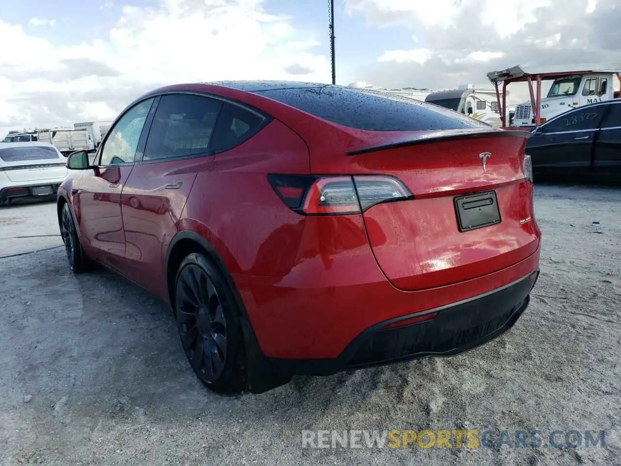 3 fotografías del automóvil dañado 5YJYGDEF6MF073173 TESLA MODEL Y 2021