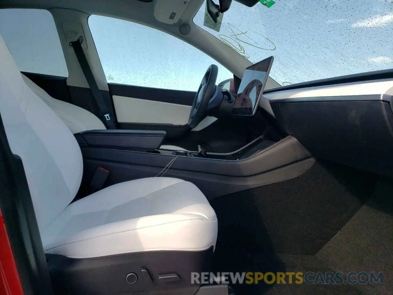 5 fotografías del automóvil dañado 5YJYGDEF6MF073173 TESLA MODEL Y 2021