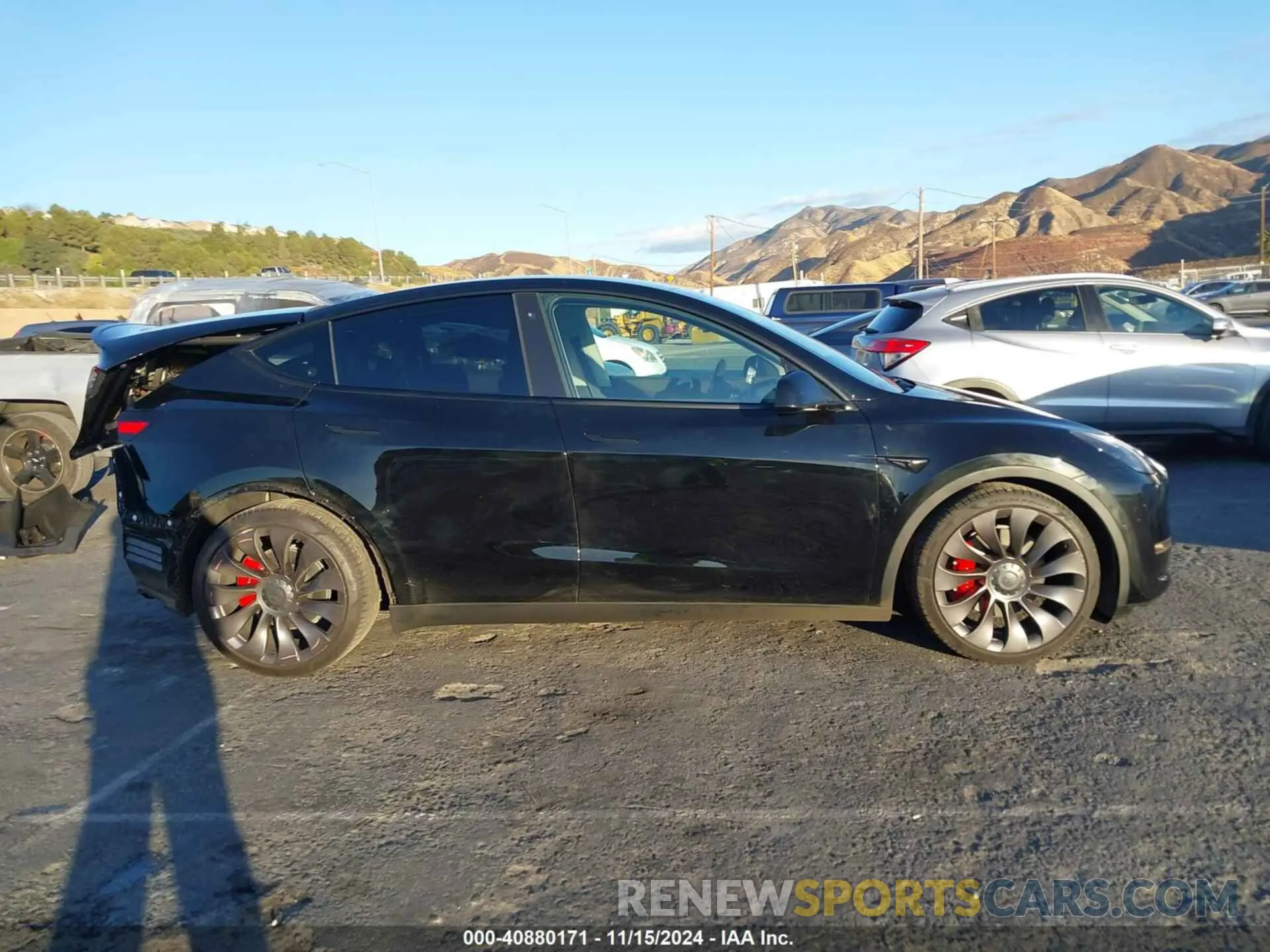 13 fotografías del automóvil dañado 5YJYGDEF6MF306484 TESLA MODEL Y 2021