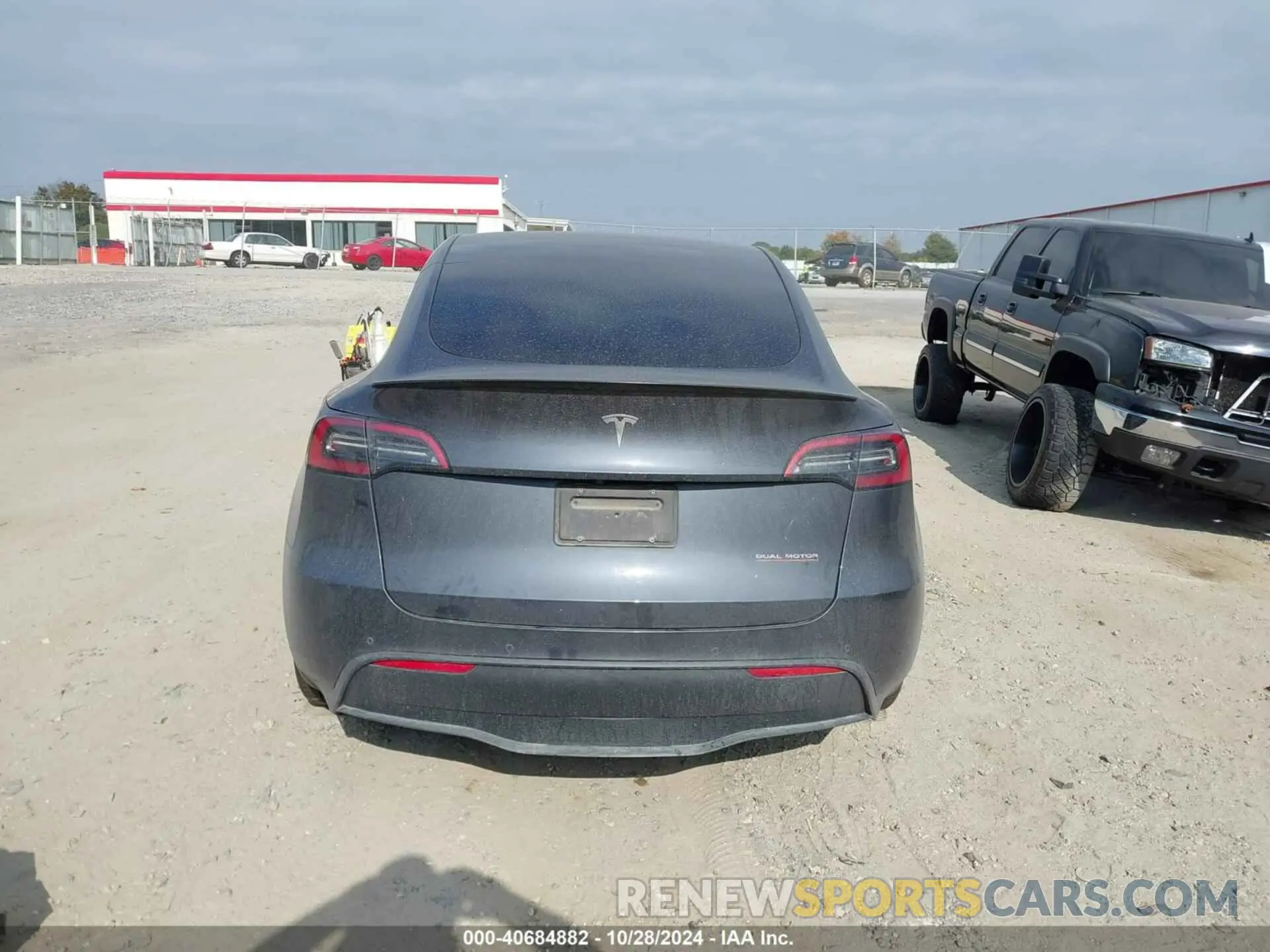 15 fotografías del automóvil dañado 5YJYGDEF8MF240097 TESLA MODEL Y 2021