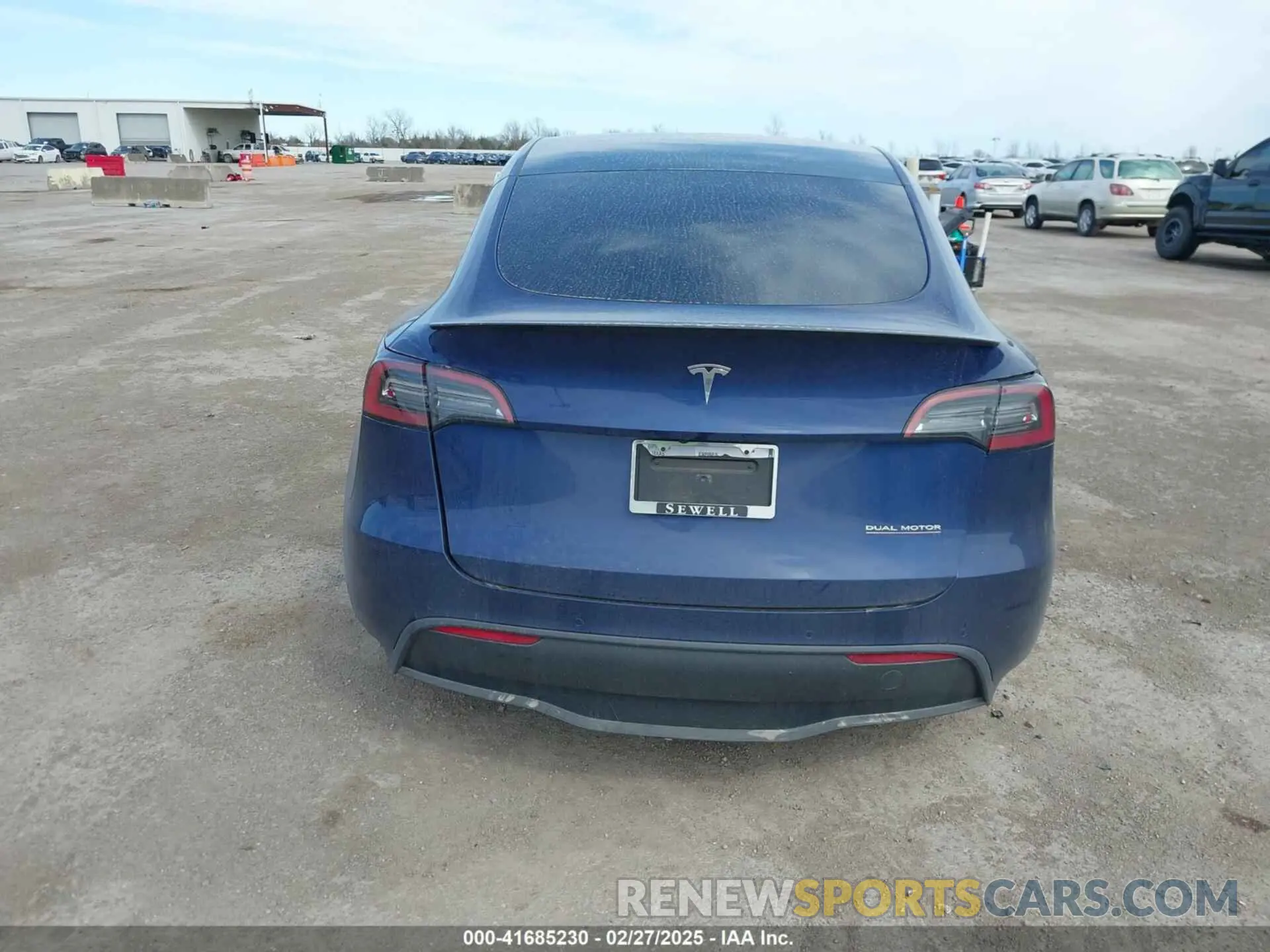 15 fotografías del automóvil dañado 5YJYGDEF8MF245641 TESLA MODEL Y 2021