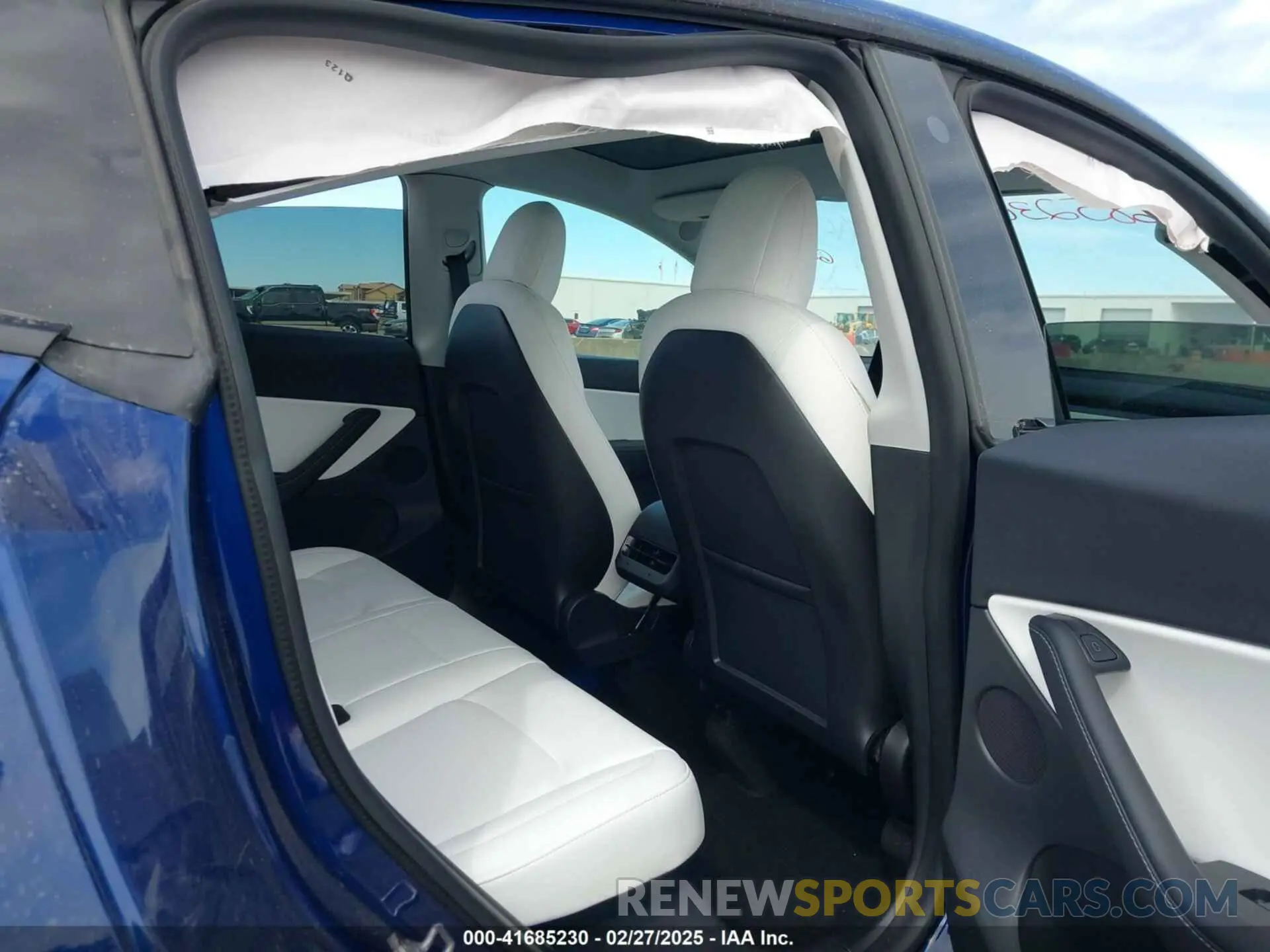 8 fotografías del automóvil dañado 5YJYGDEF8MF245641 TESLA MODEL Y 2021