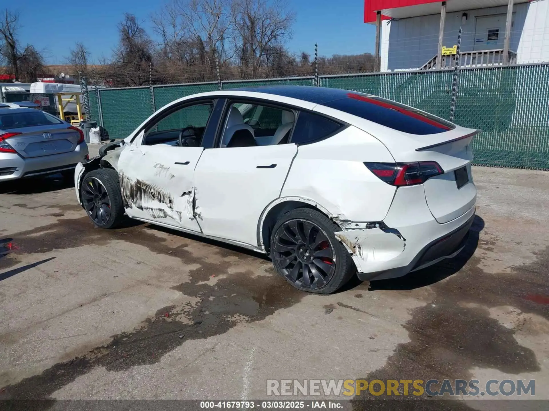 3 fotografías del automóvil dañado 5YJYGDEF8MF246658 TESLA MODEL Y 2021