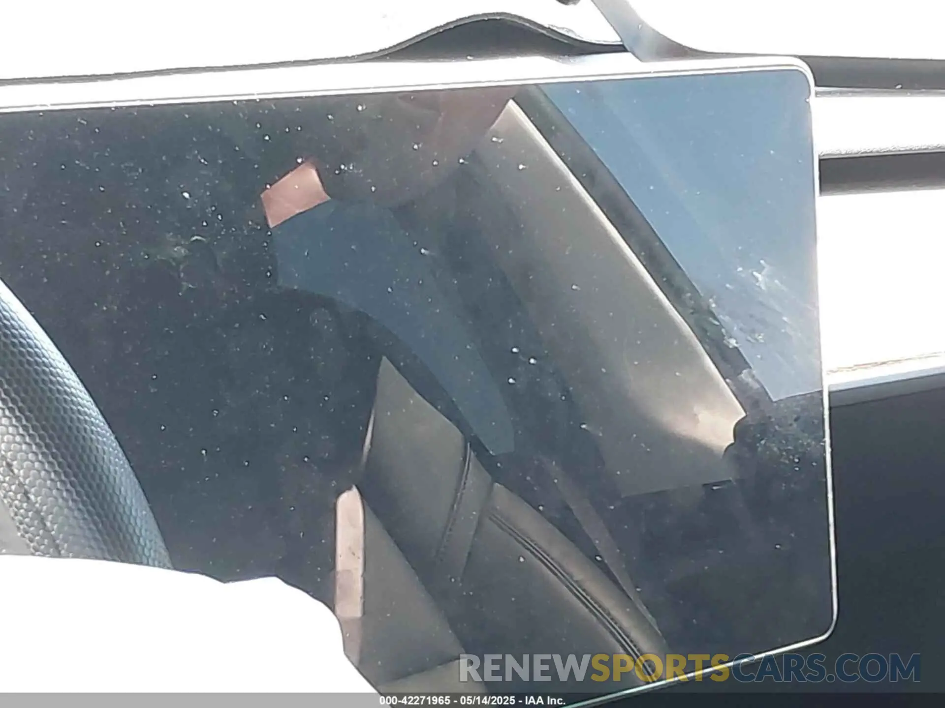 15 fotografías del automóvil dañado 5YJYGDEF8MF267574 TESLA MODEL Y 2021