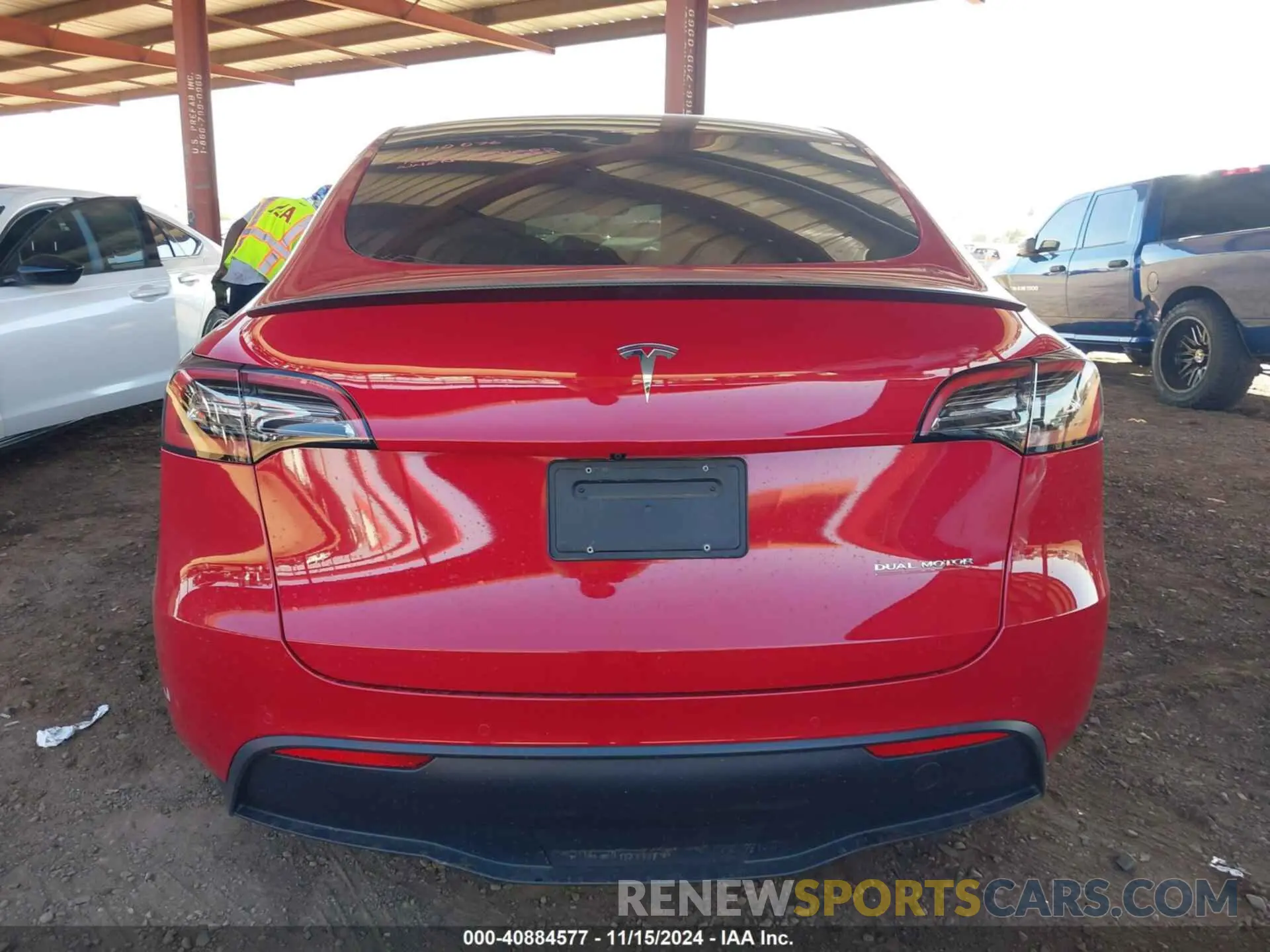 15 fotografías del automóvil dañado 5YJYGDEF8MF277246 TESLA MODEL Y 2021
