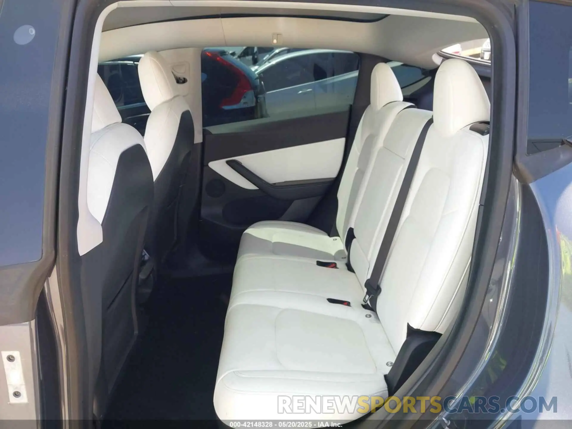 8 fotografías del automóvil dañado 5YJYGDEF9MF136847 TESLA MODEL Y 2021