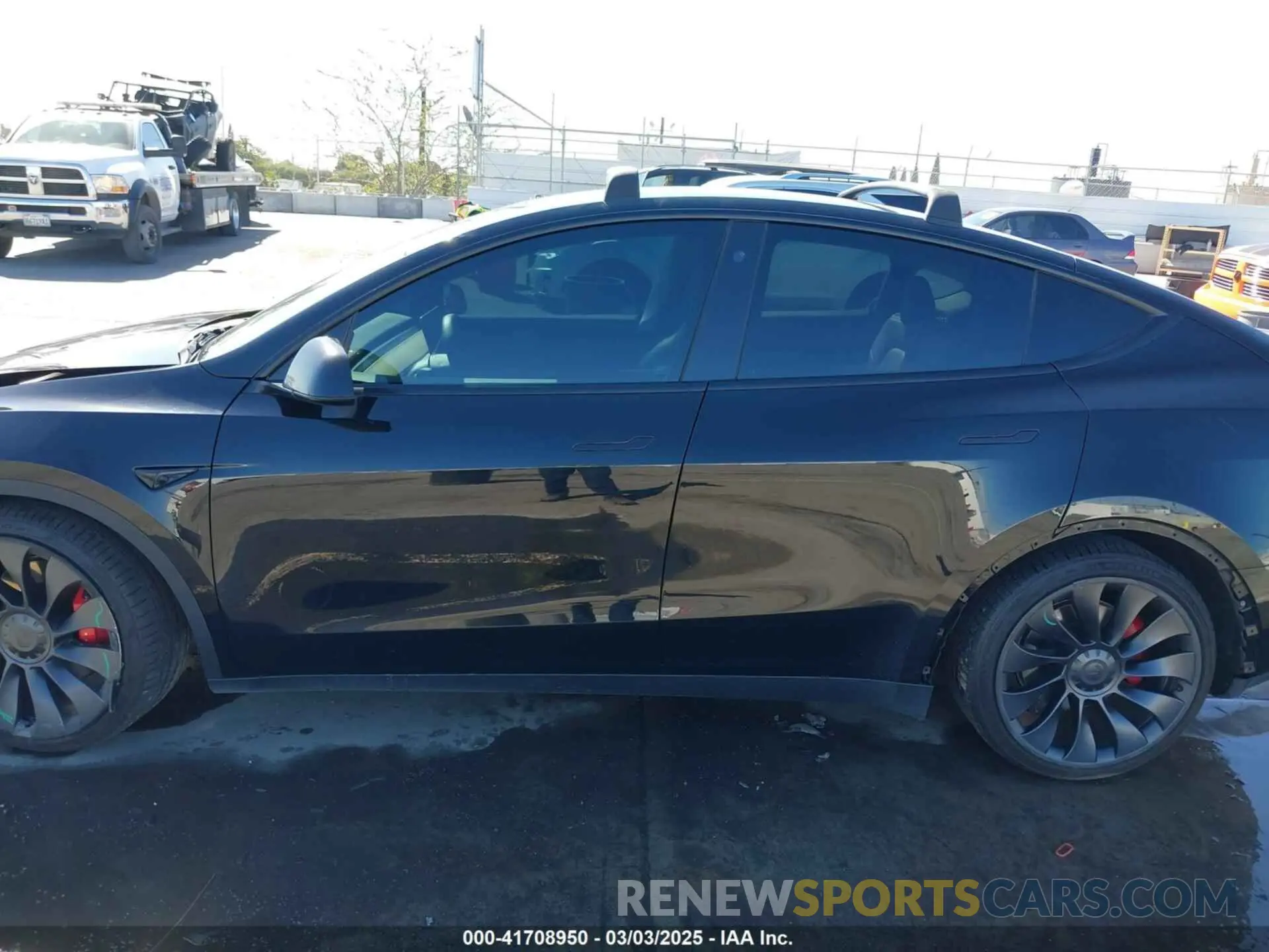 15 fotografías del automóvil dañado 5YJYGDEF9MF251738 TESLA MODEL Y 2021