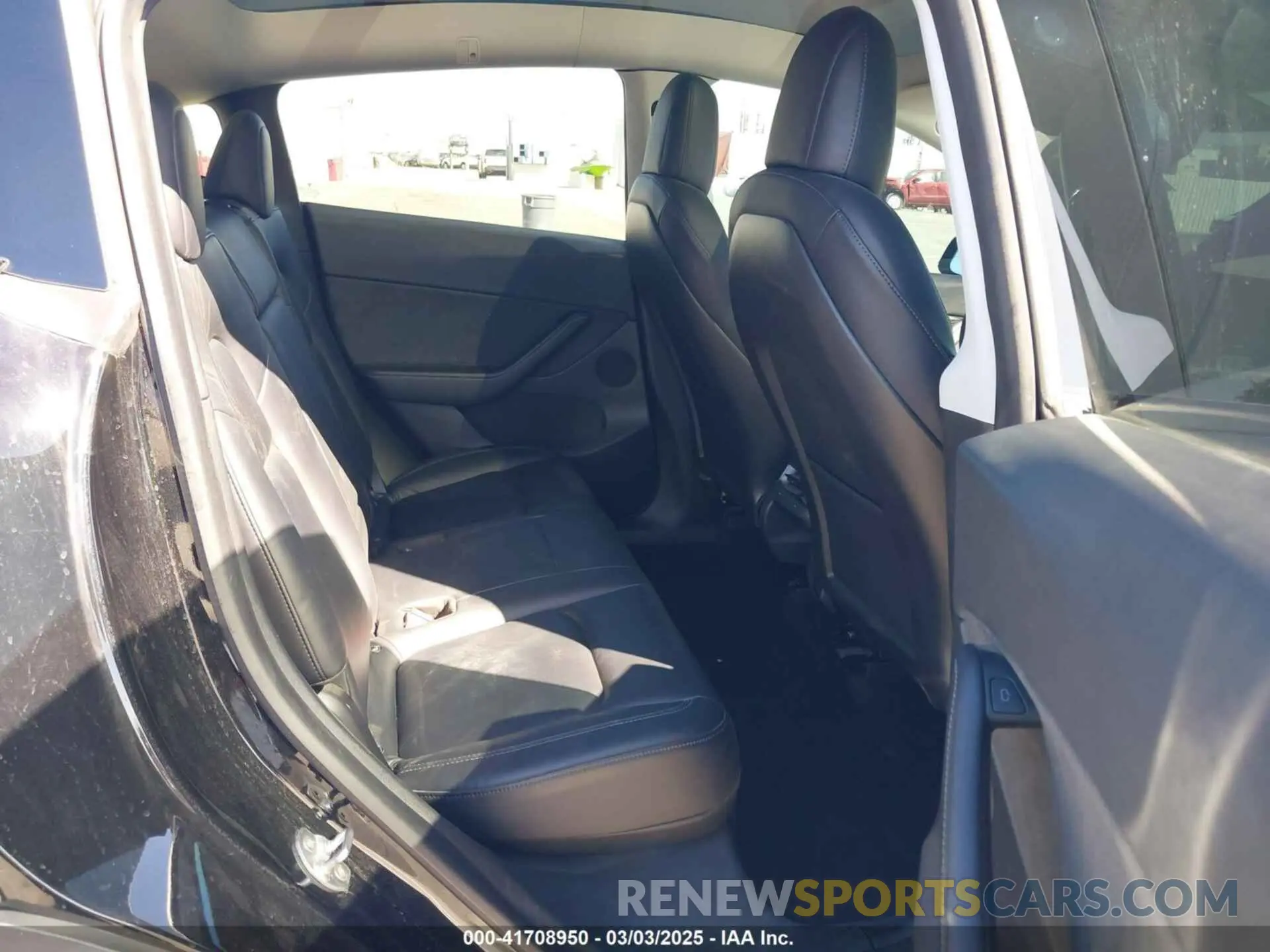 8 fotografías del automóvil dañado 5YJYGDEF9MF251738 TESLA MODEL Y 2021
