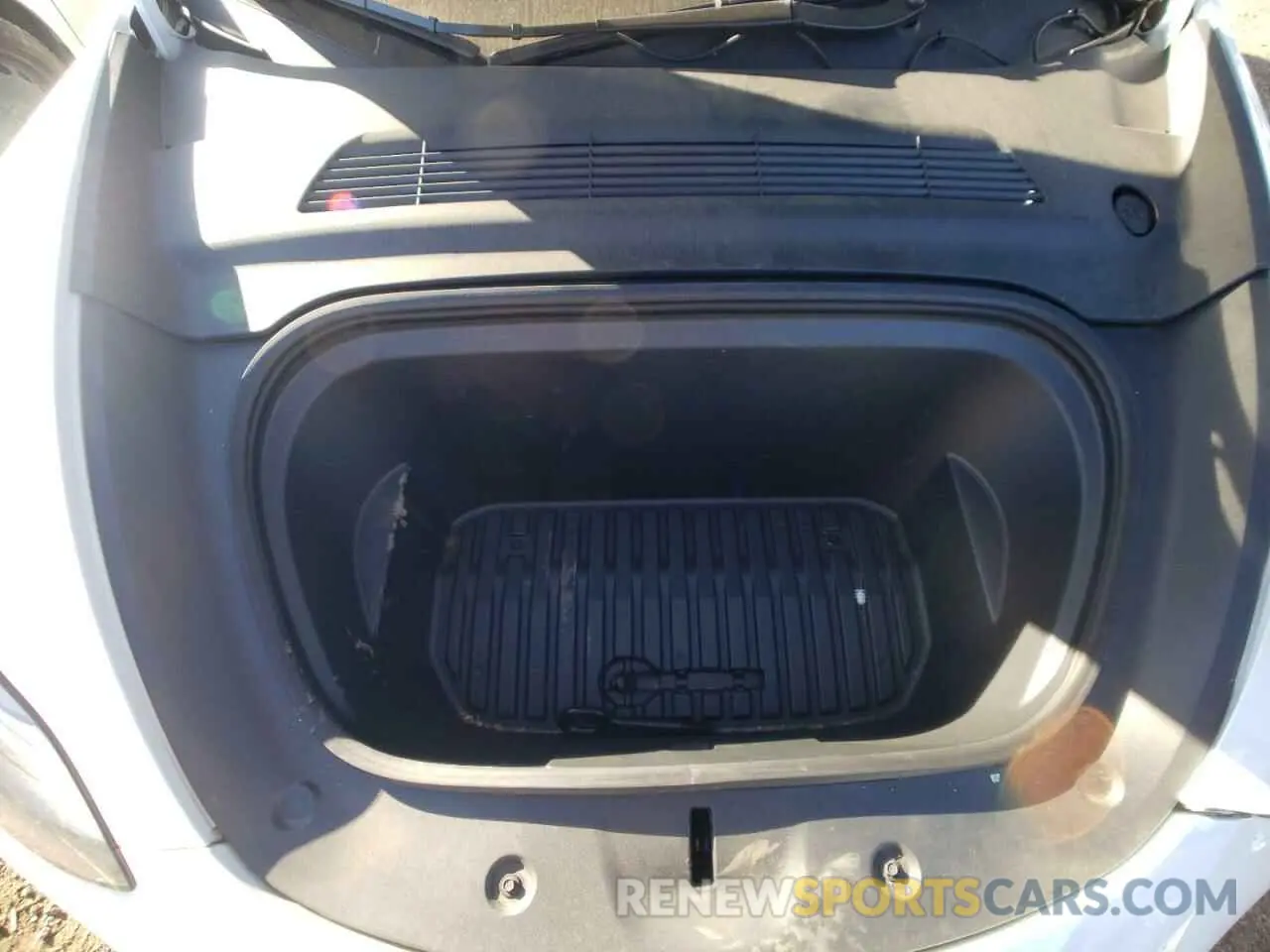 11 fotografías del automóvil dañado 5YJYGDEF9MF267132 TESLA MODEL Y 2021